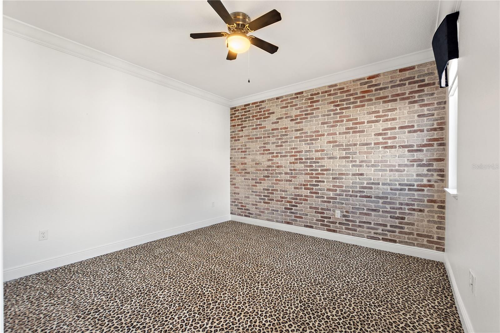 8872 BISMARCK PALM DR