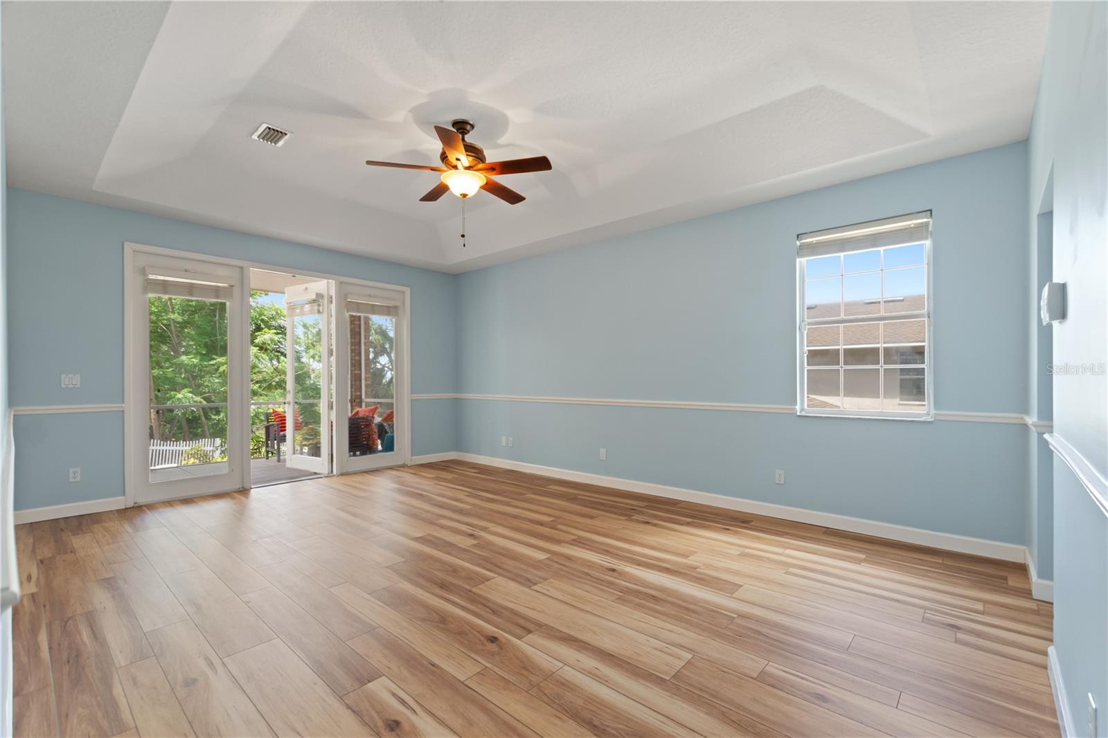 12432 LAKE RIDGE CIR