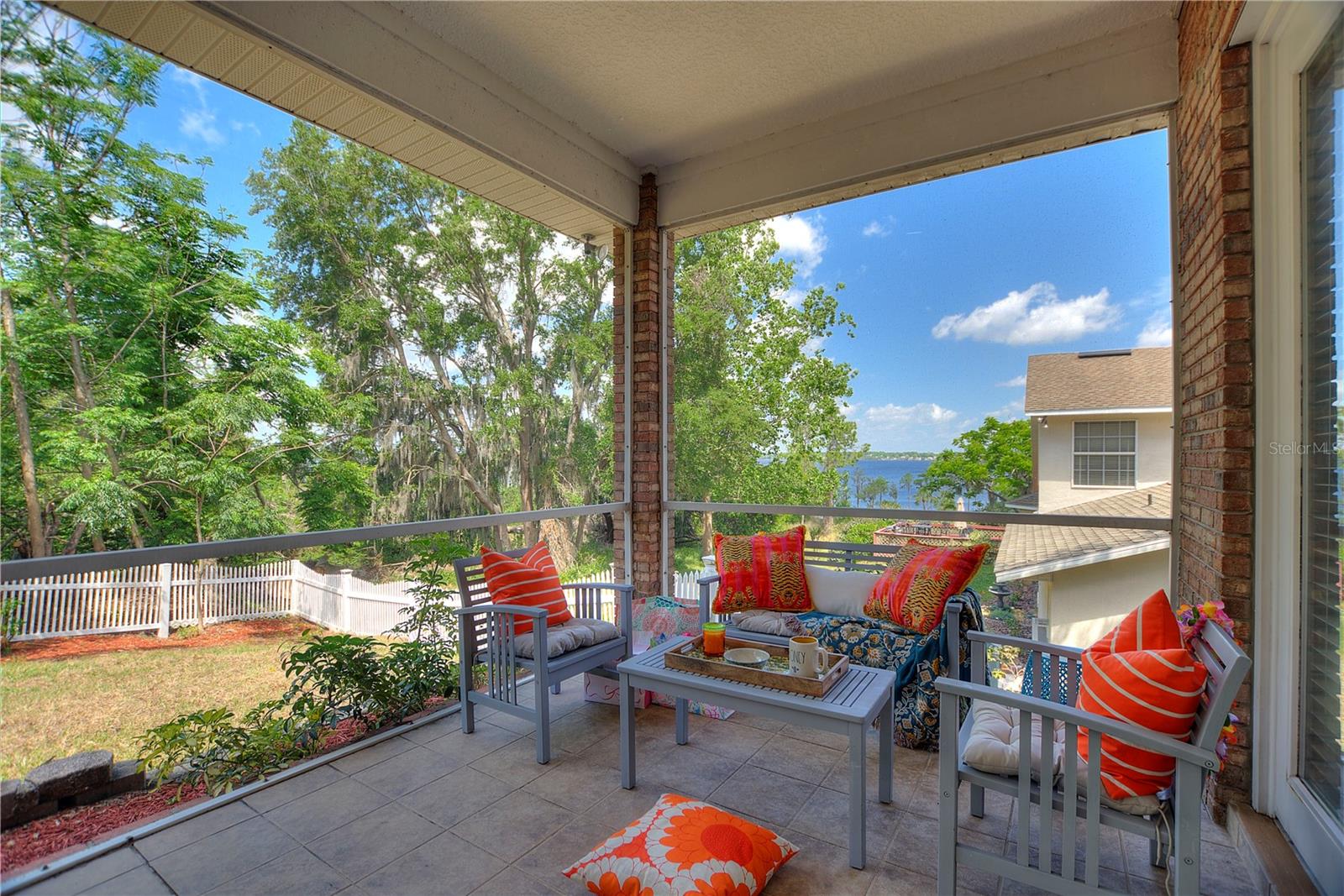 12432 LAKE RIDGE CIR