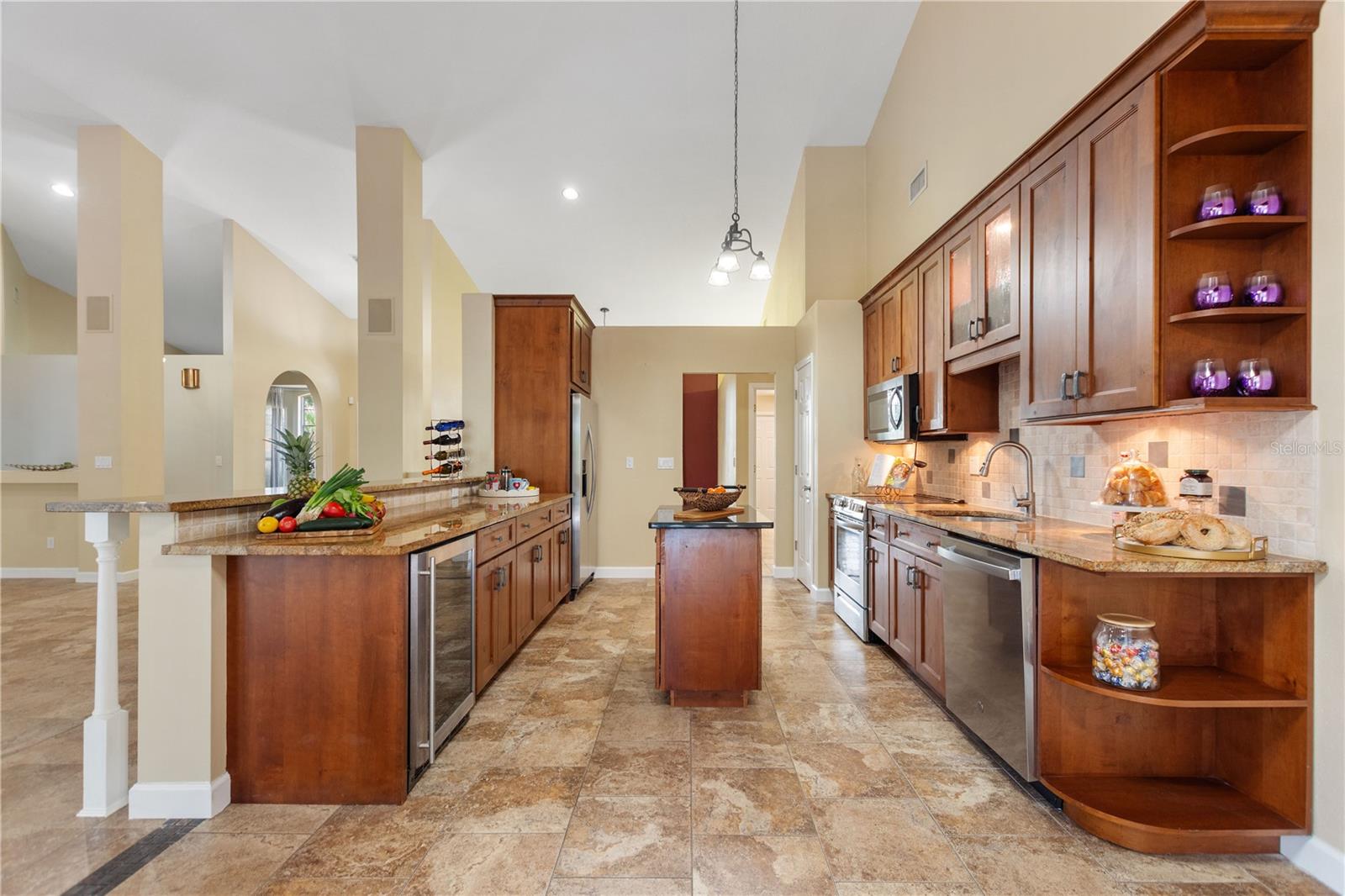 12432 LAKE RIDGE CIR