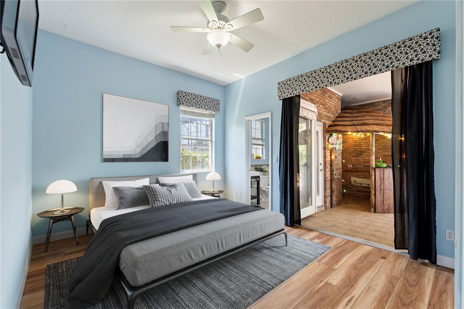 12432 LAKE RIDGE CIR