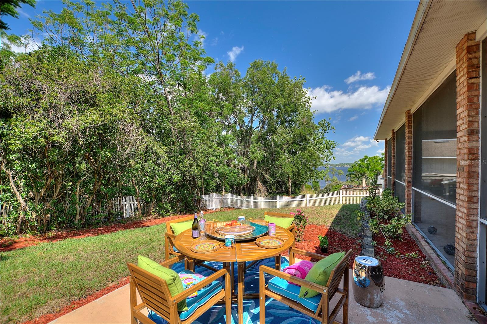 12432 LAKE RIDGE CIR