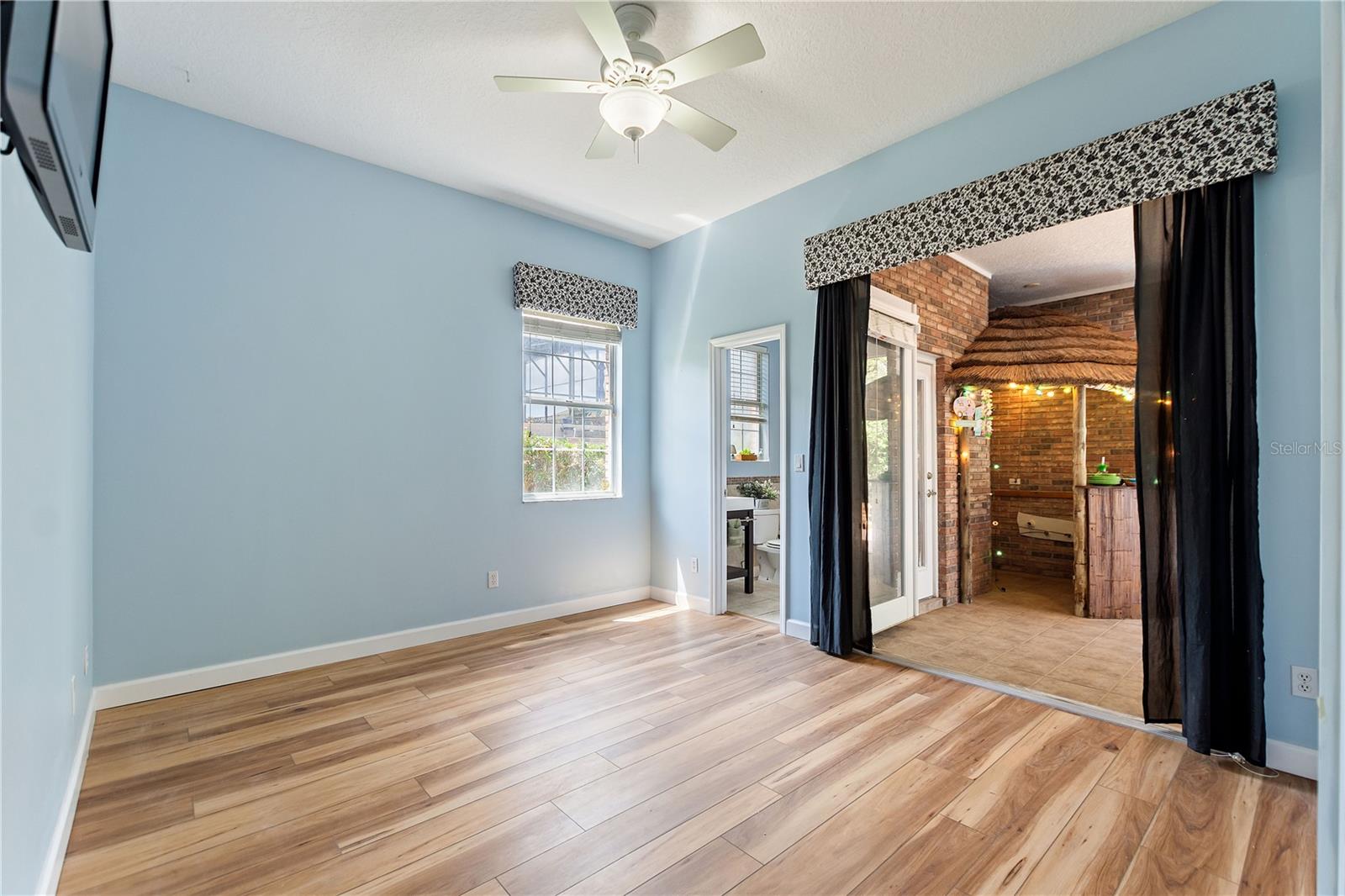 12432 LAKE RIDGE CIR