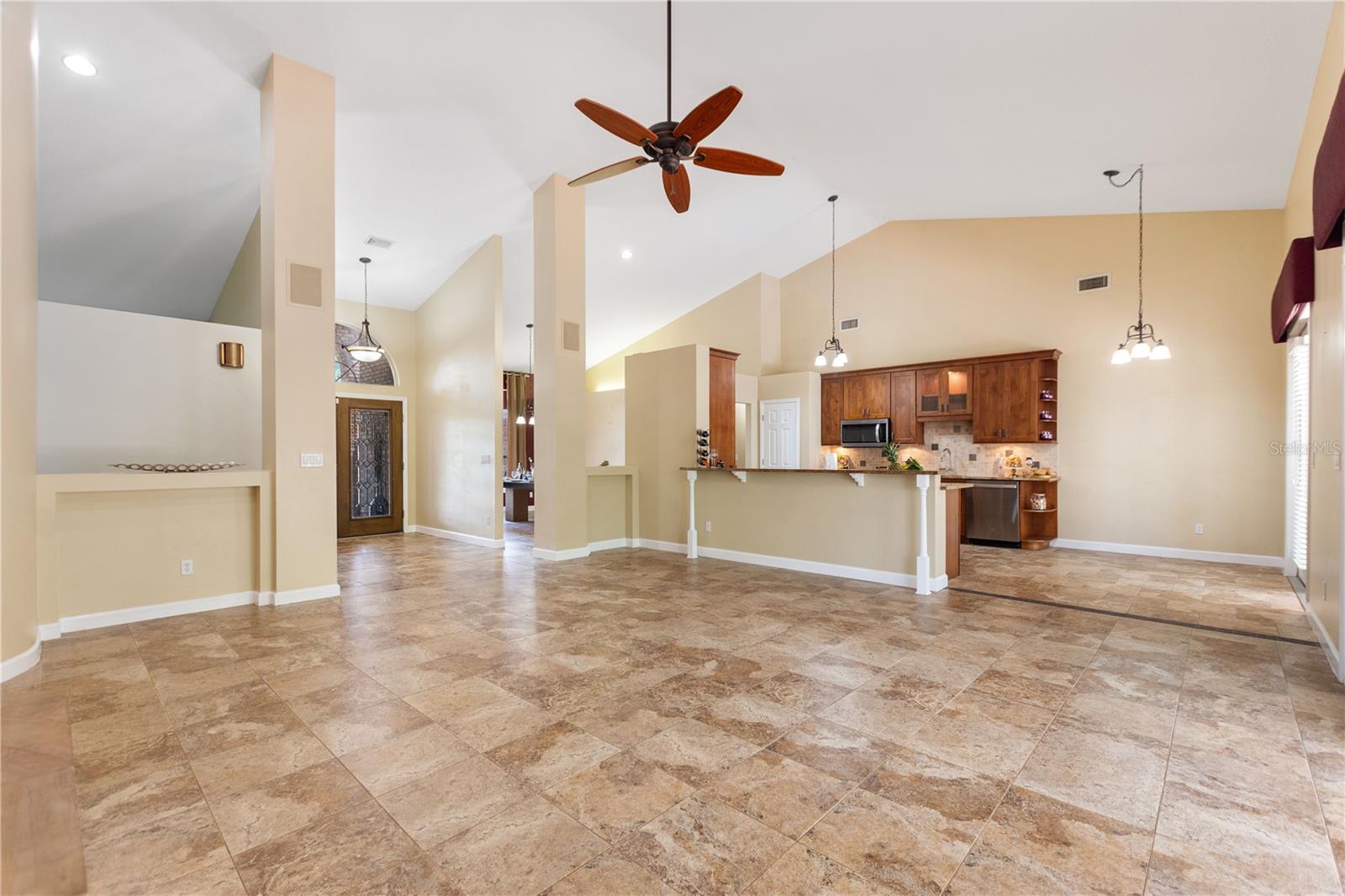 12432 LAKE RIDGE CIR