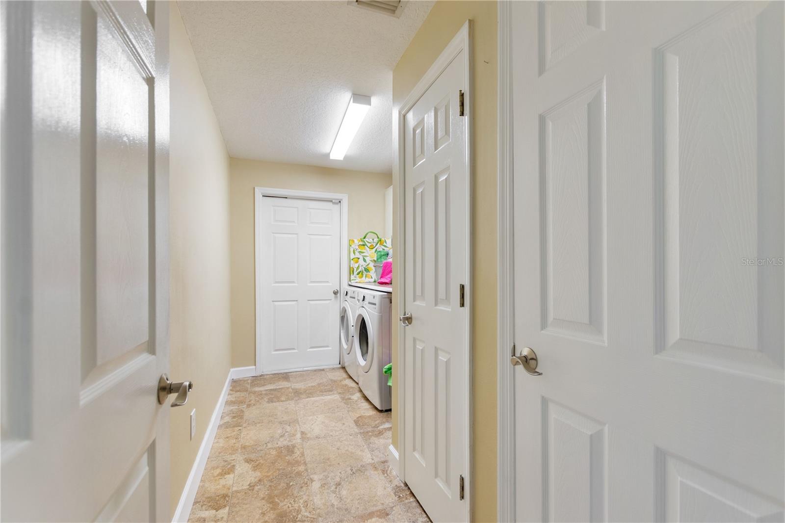 12432 LAKE RIDGE CIR