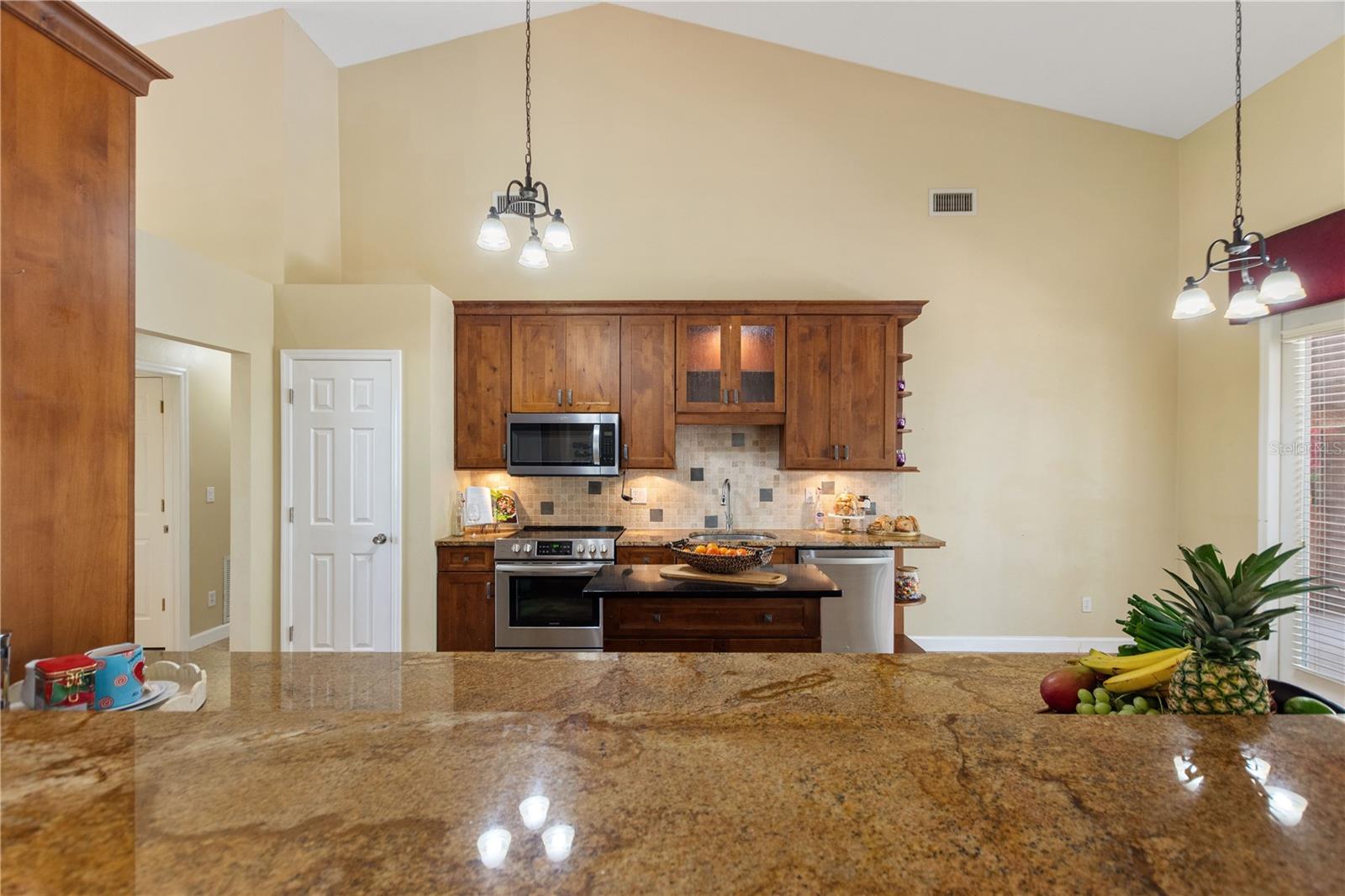 12432 LAKE RIDGE CIR