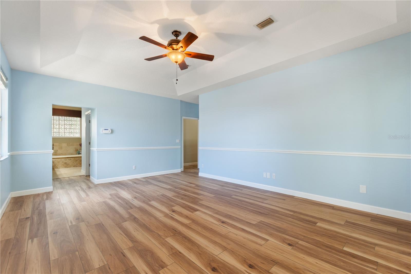 12432 LAKE RIDGE CIR