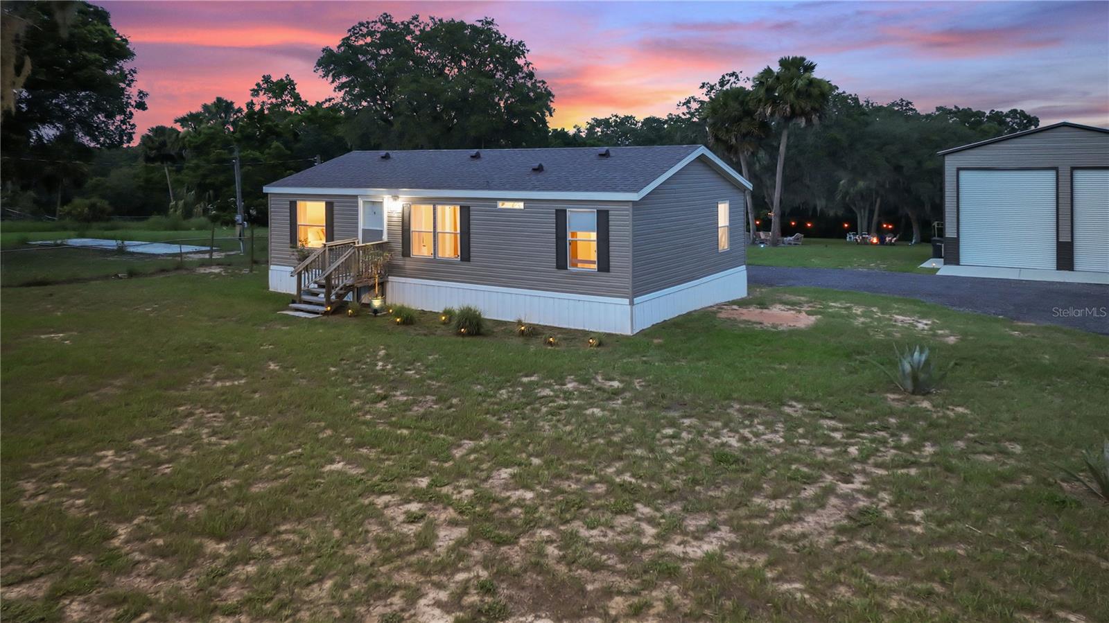 1208 VARNER RD