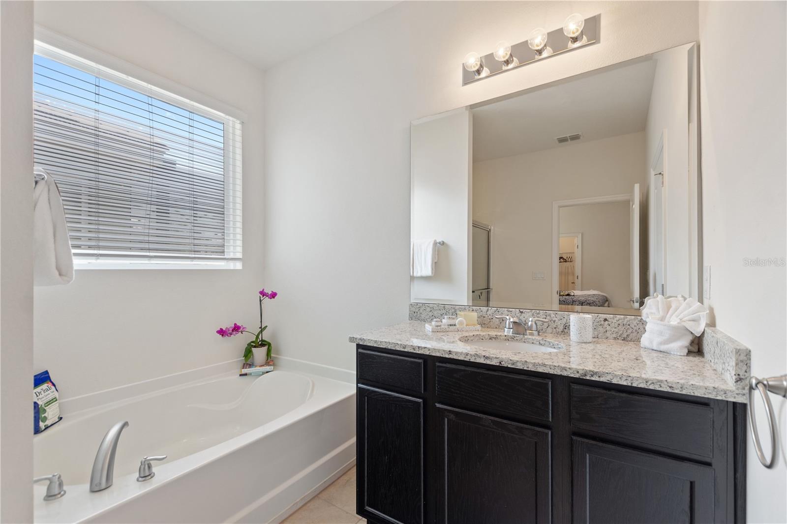 8020 OAK SHADOW CT