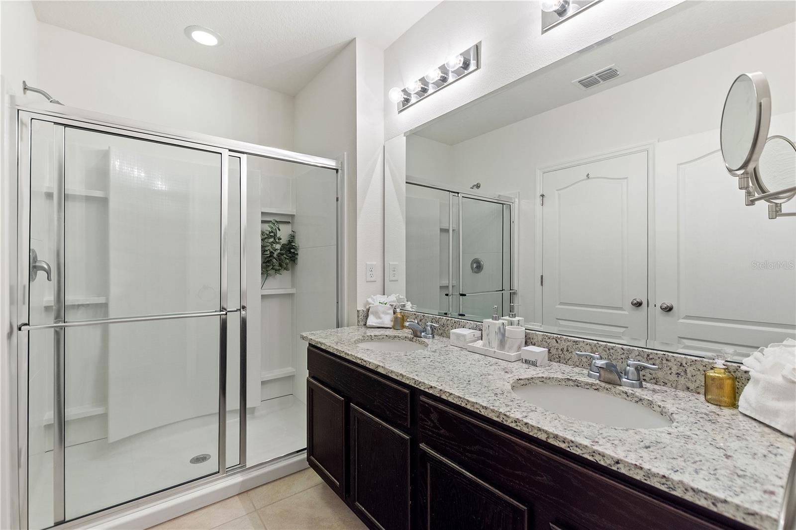 8020 OAK SHADOW CT