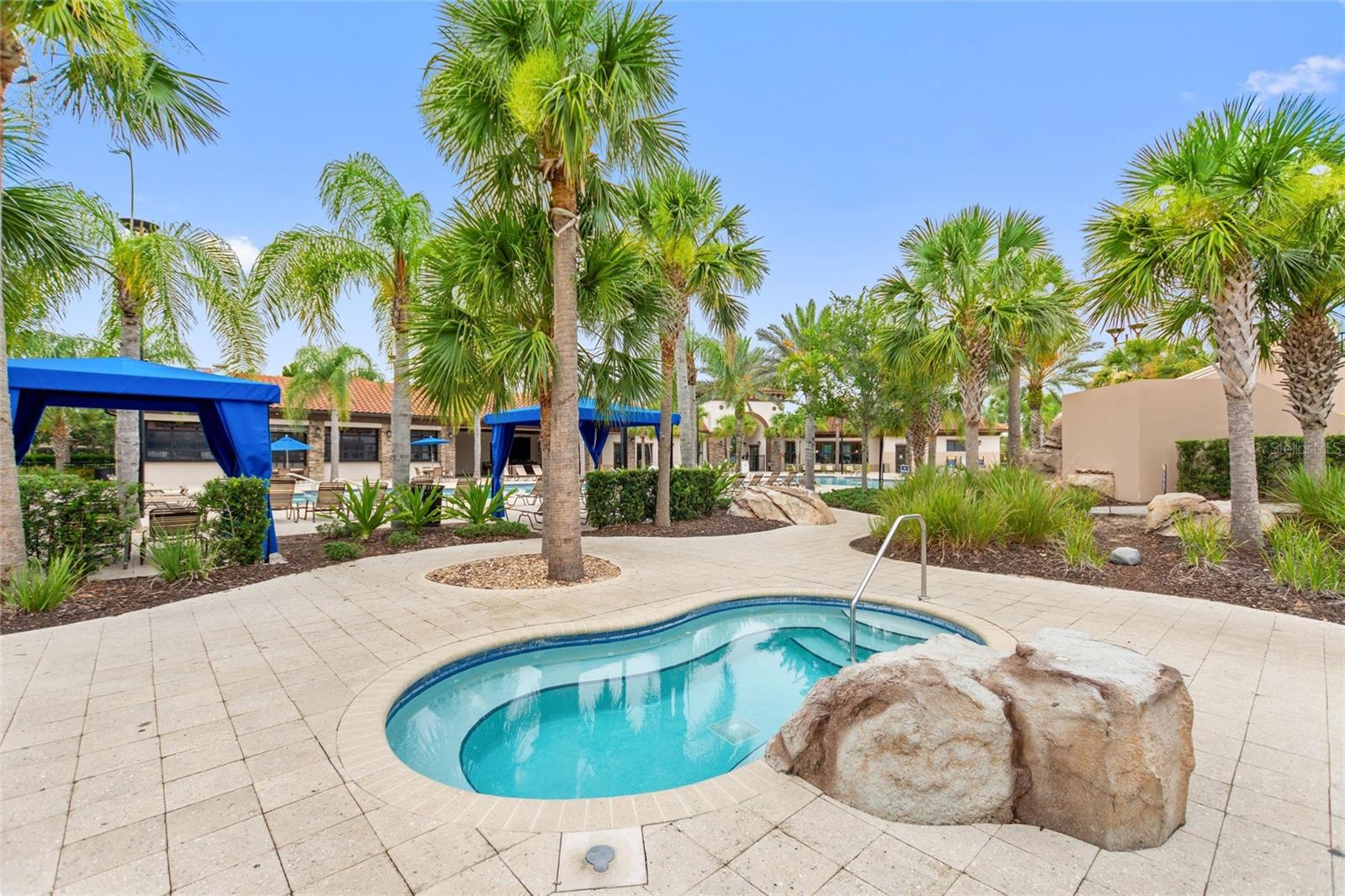 8020 OAK SHADOW CT