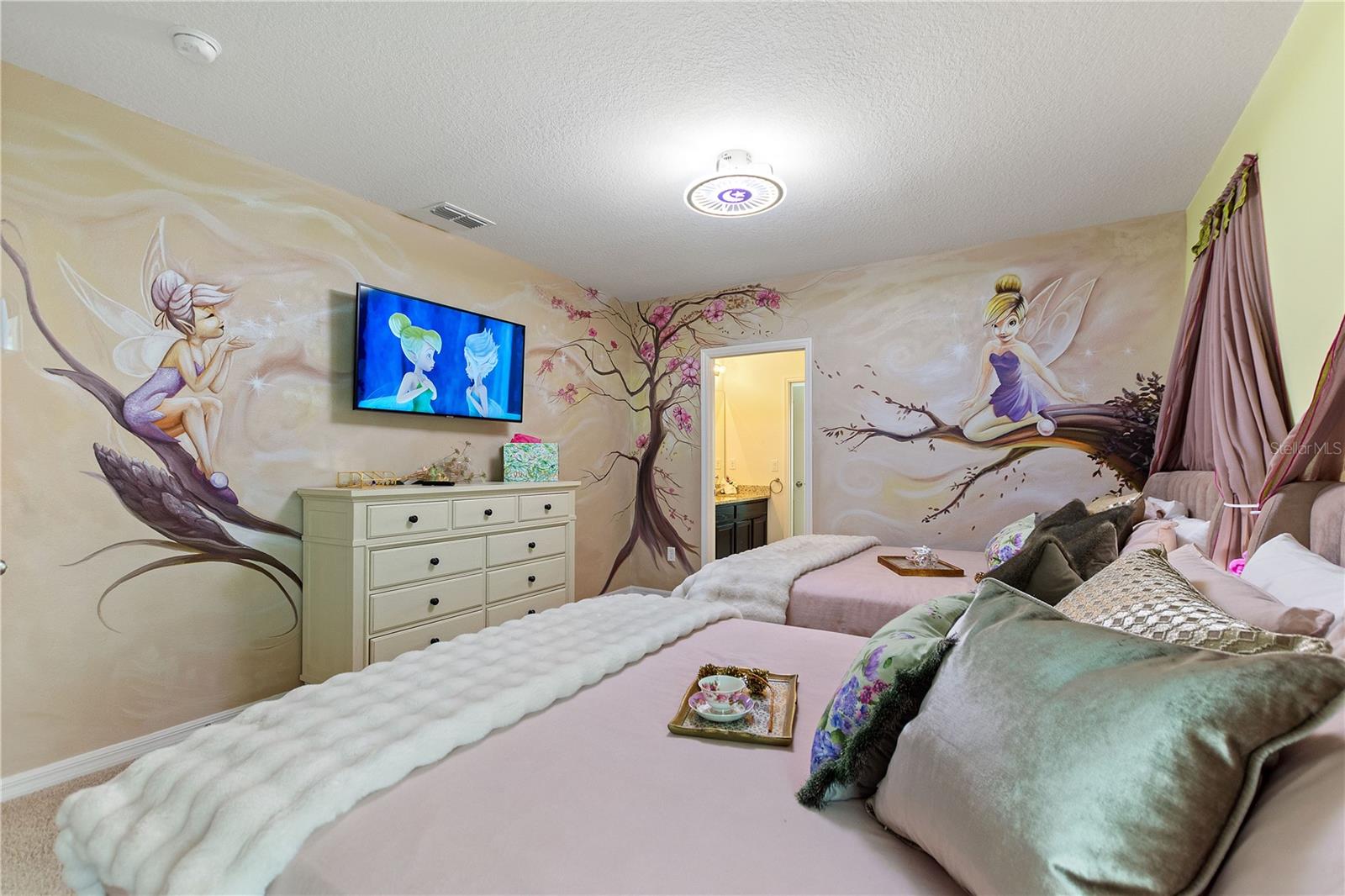 8020 OAK SHADOW CT