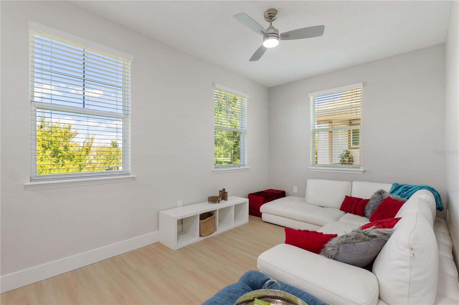 12136 CANYON SUN TRL