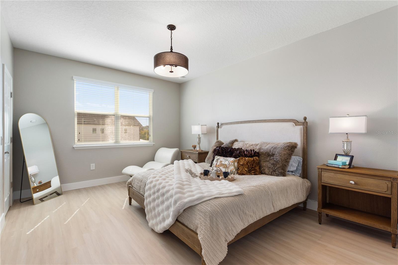 12136 CANYON SUN TRL