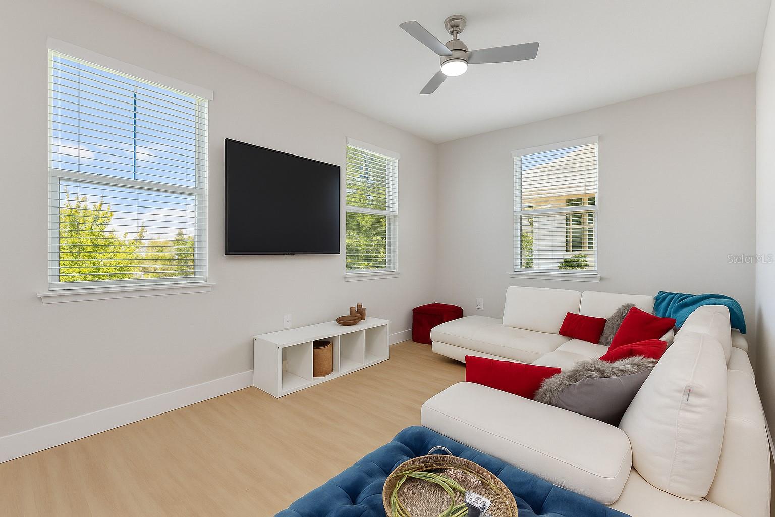 12136 CANYON SUN TRL