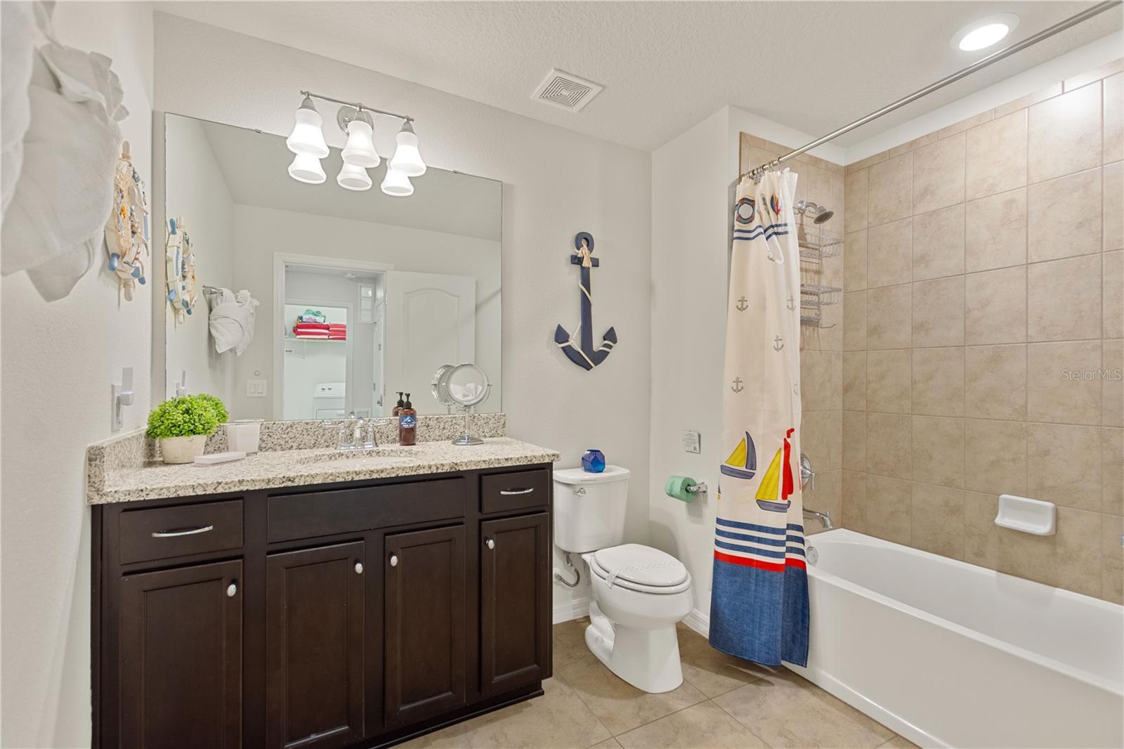 5525 MISTY OAK CIR