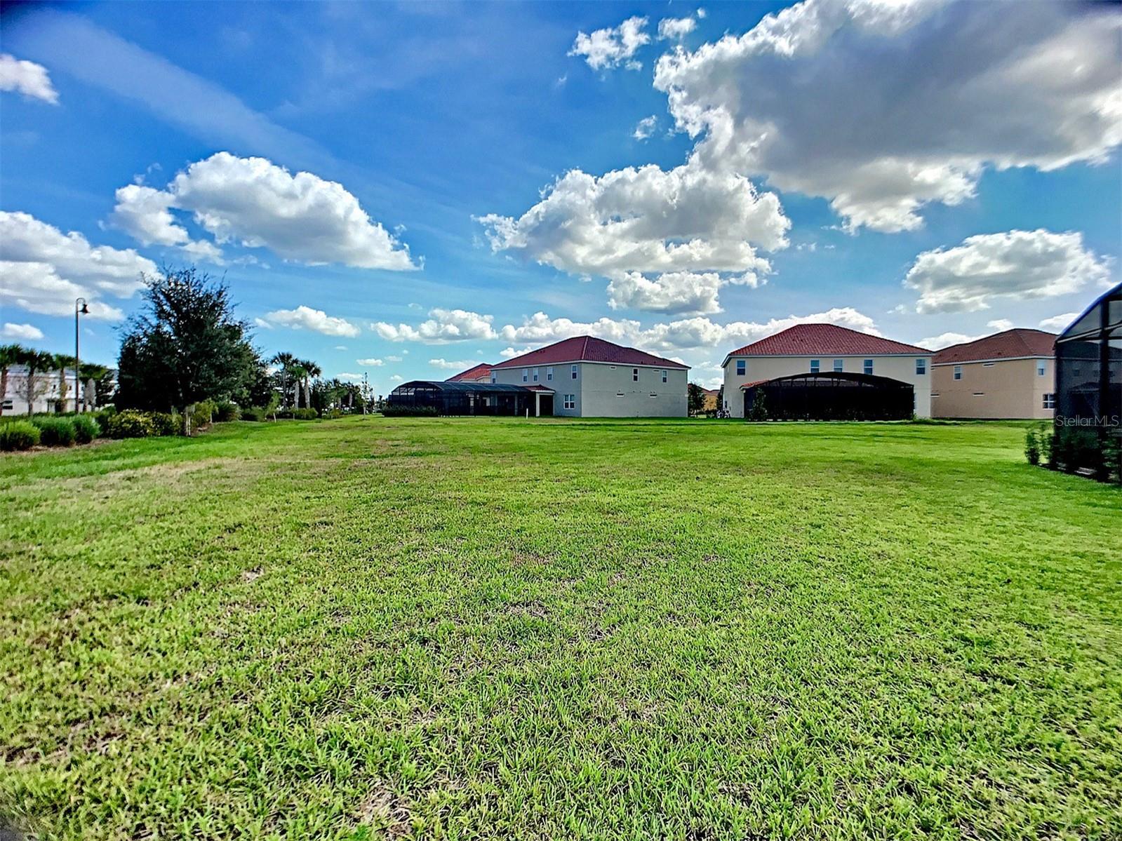 5525 MISTY OAK CIR