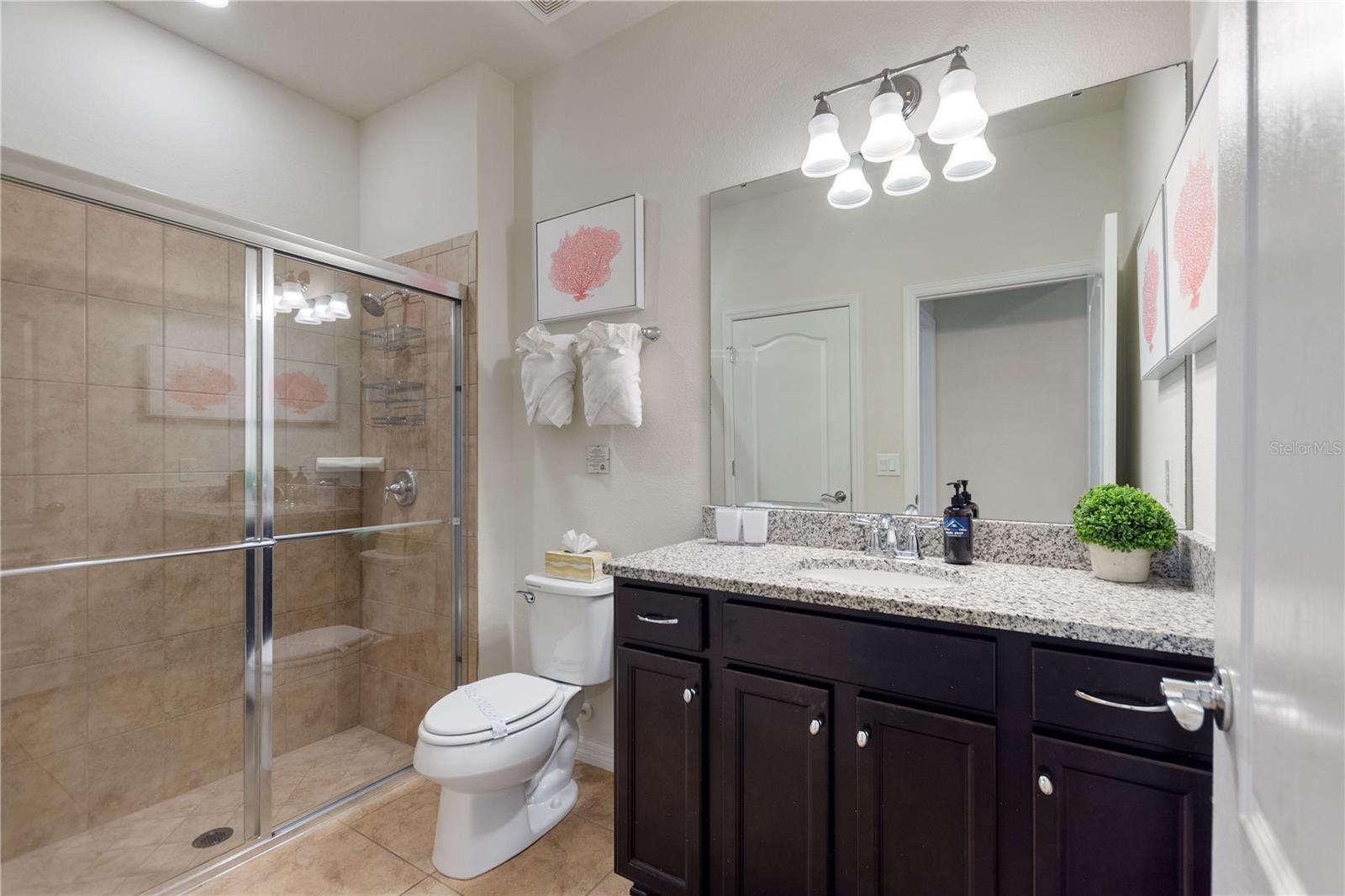 5525 MISTY OAK CIR