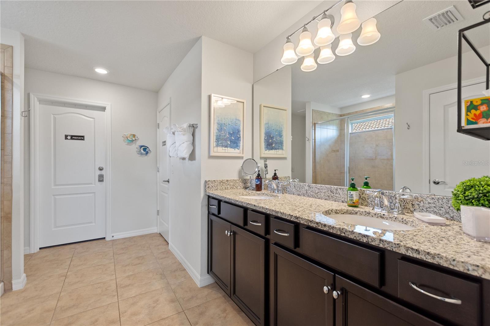 5525 MISTY OAK CIR