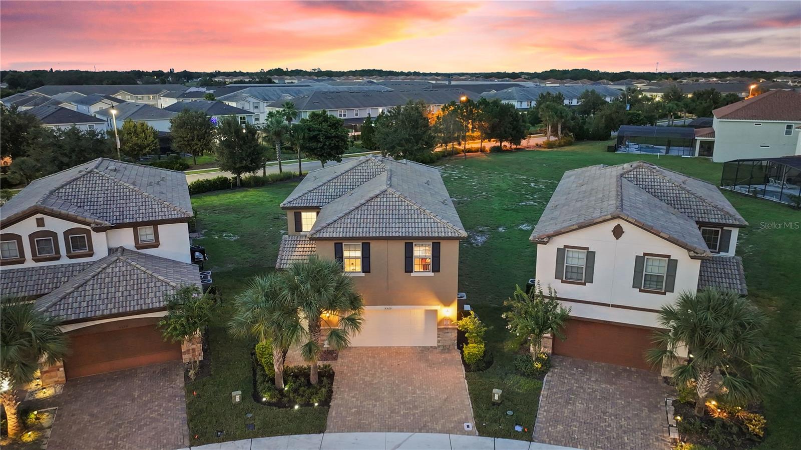 5525 MISTY OAK CIR
