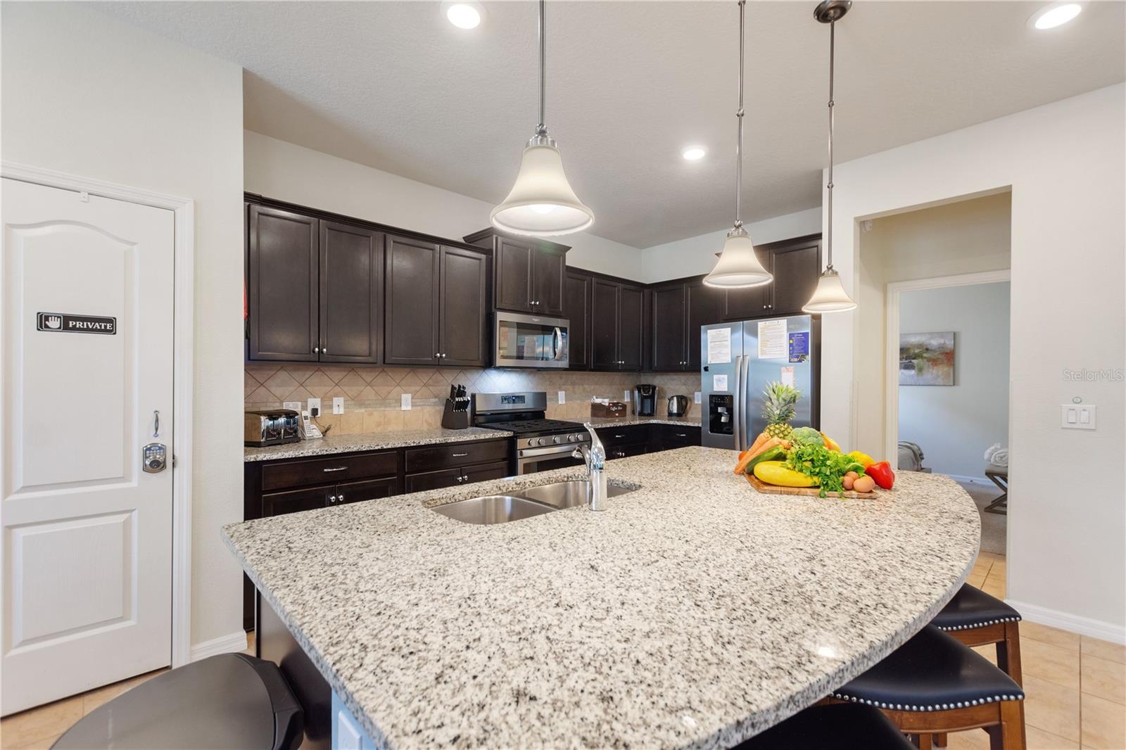 5525 MISTY OAK CIR