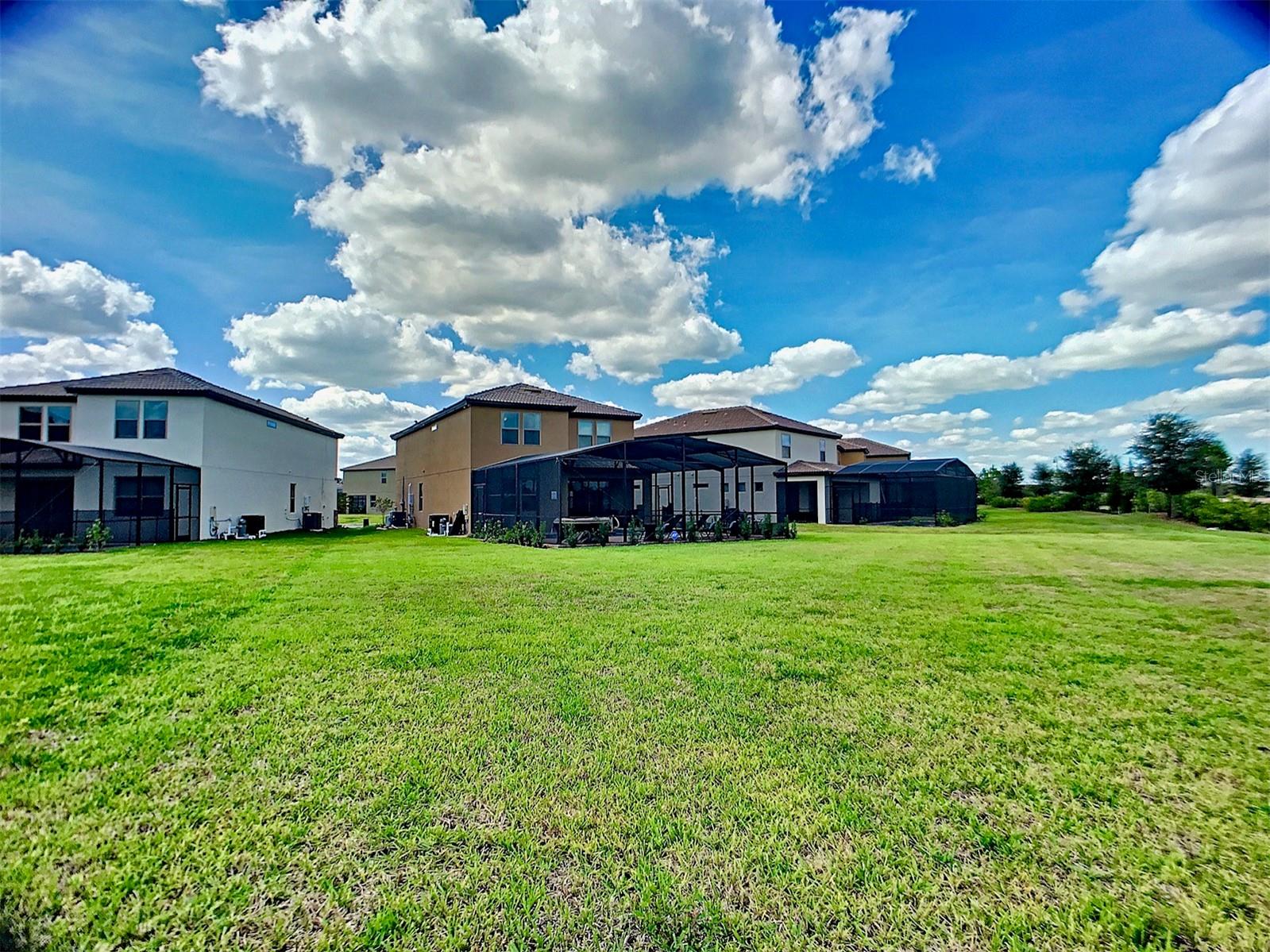 5525 MISTY OAK CIR