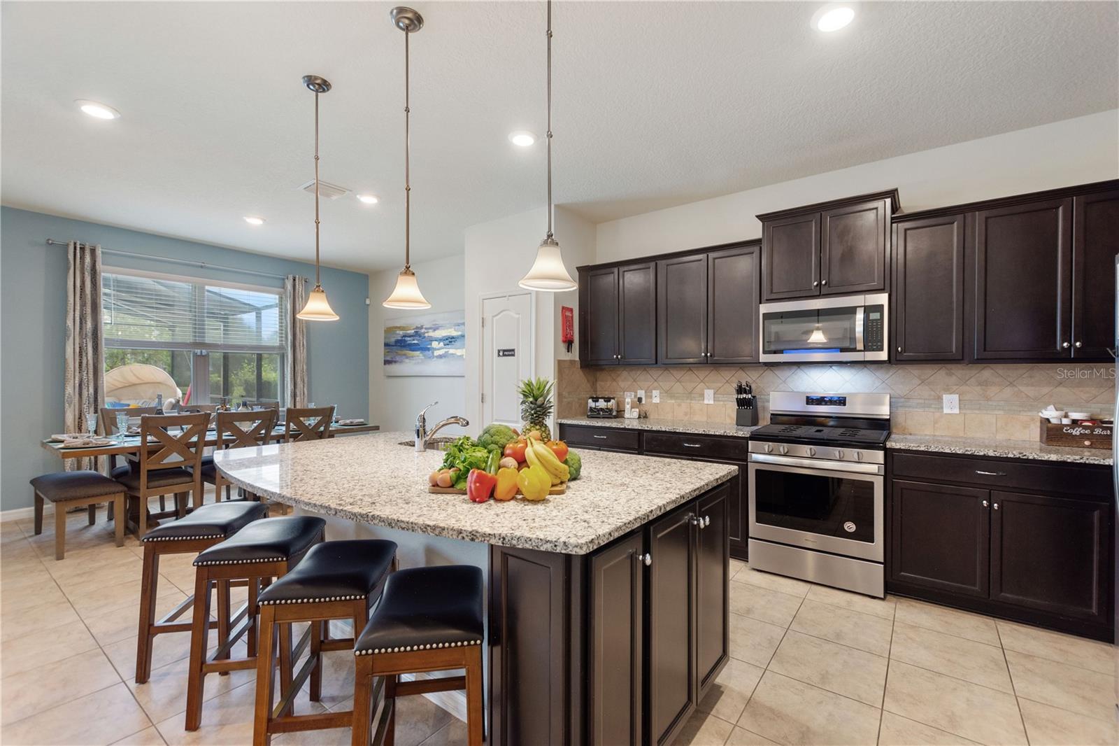 5525 MISTY OAK CIR