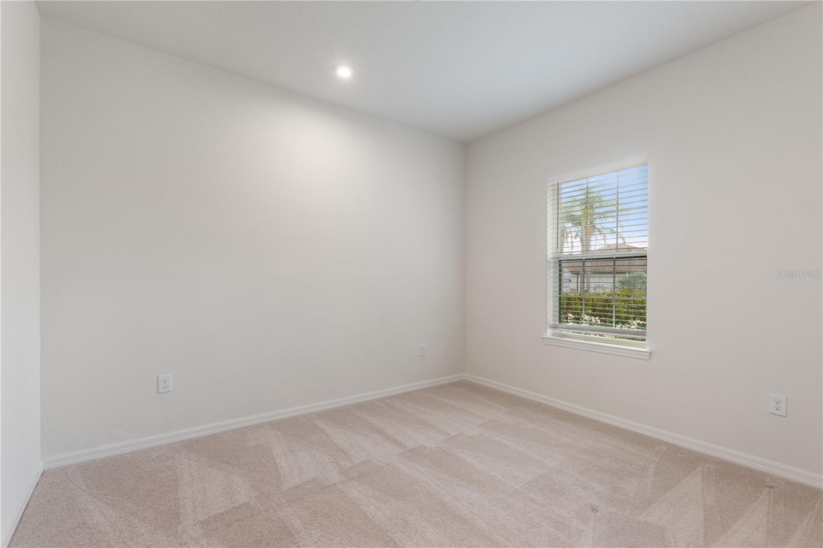 1401 BEACON DR