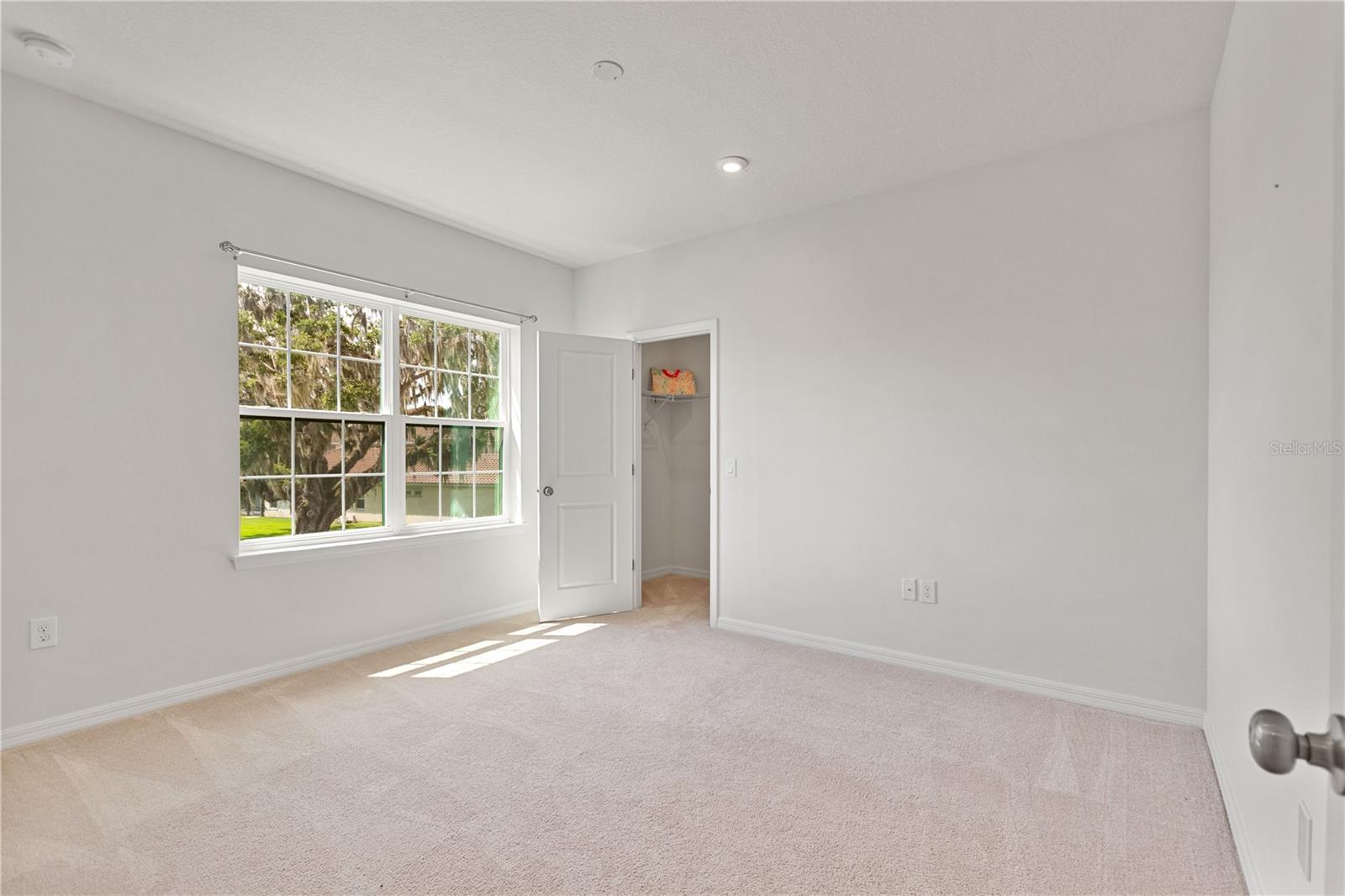 1401 BEACON DR