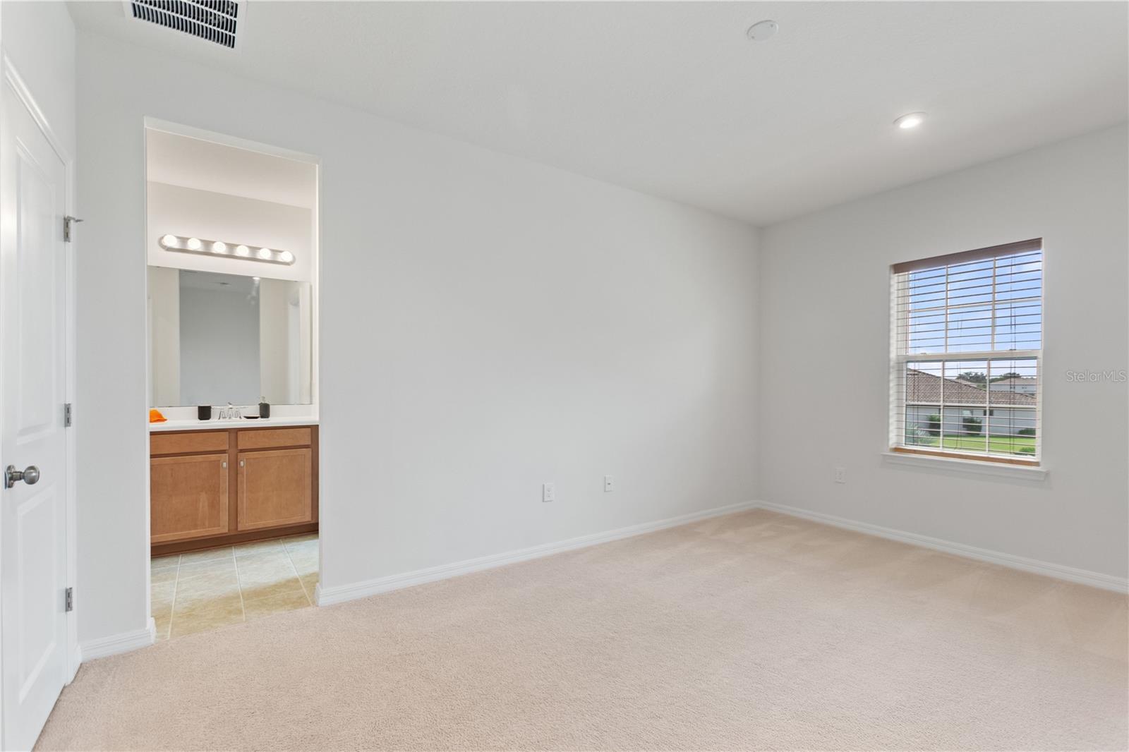 1401 BEACON DR