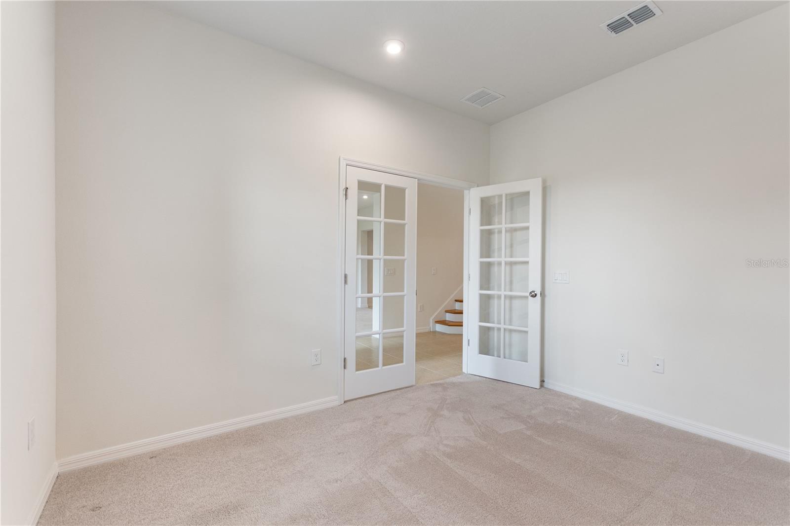 1401 BEACON DR