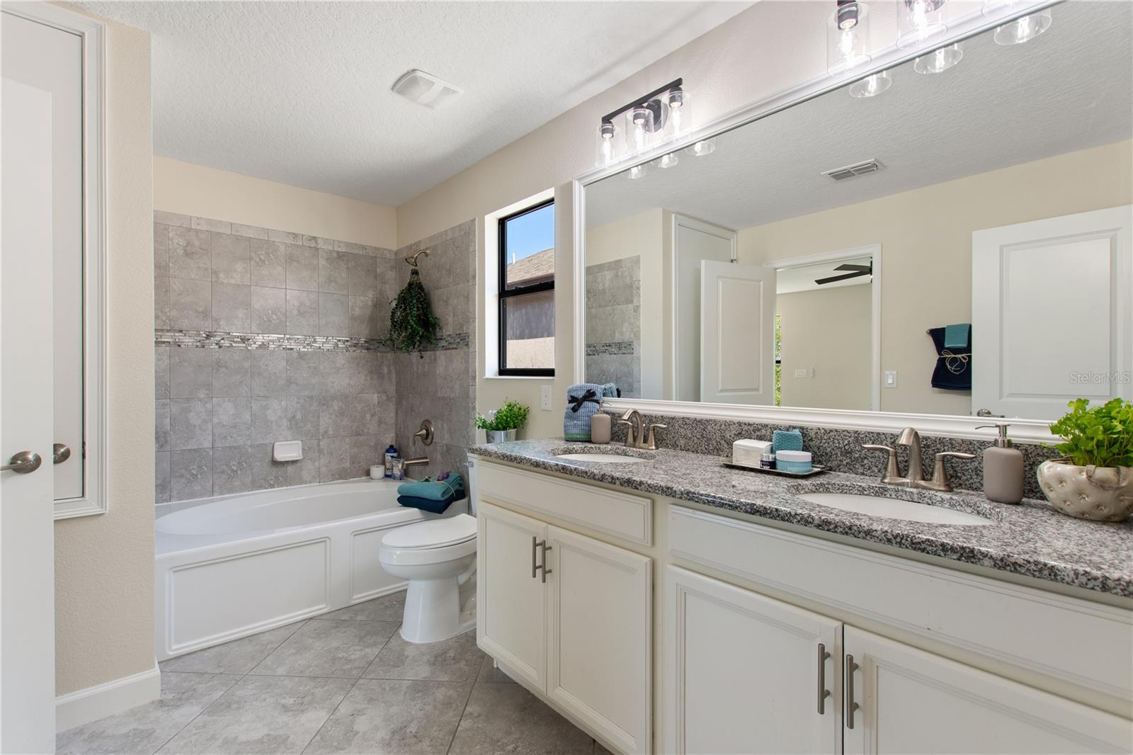 7630 BLUEJACK OAK DR