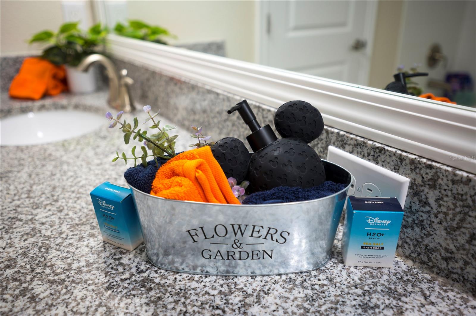 7630 BLUEJACK OAK DR