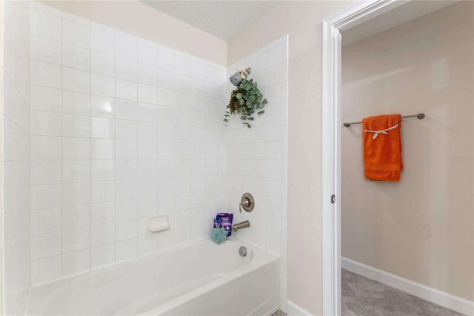 7630 BLUEJACK OAK DR