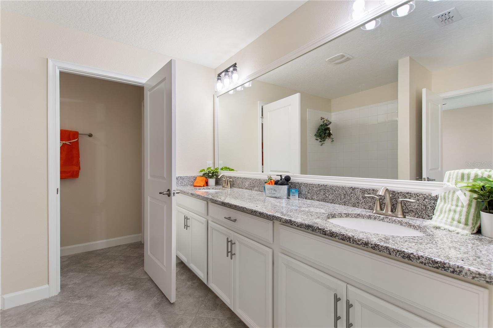 7630 BLUEJACK OAK DR