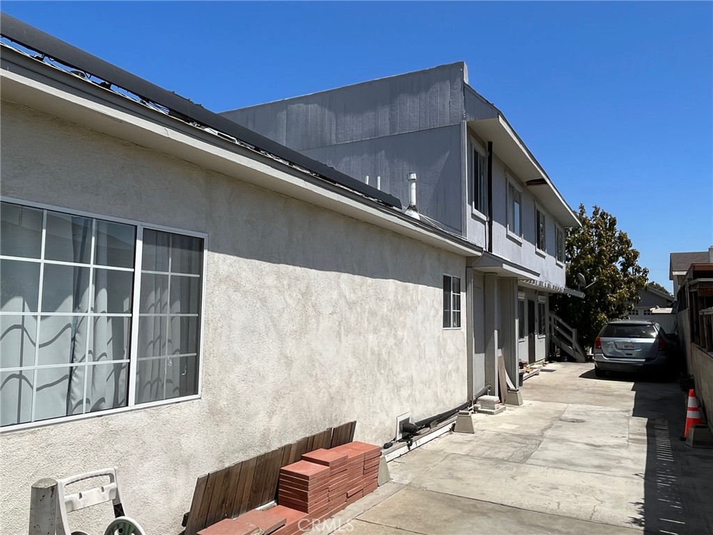 1610 N Fries Avenue