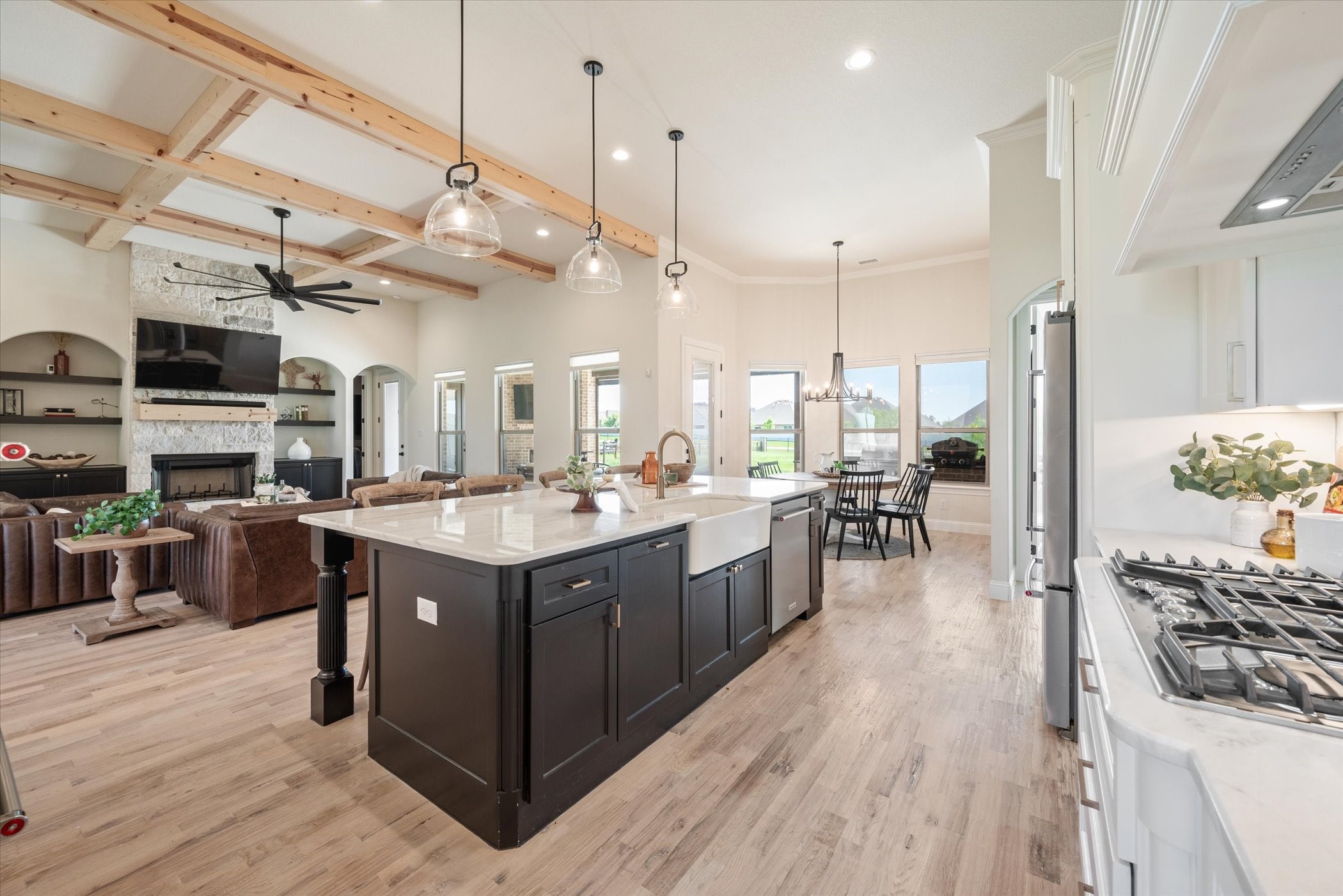 3701 Ridge Pointe Lane