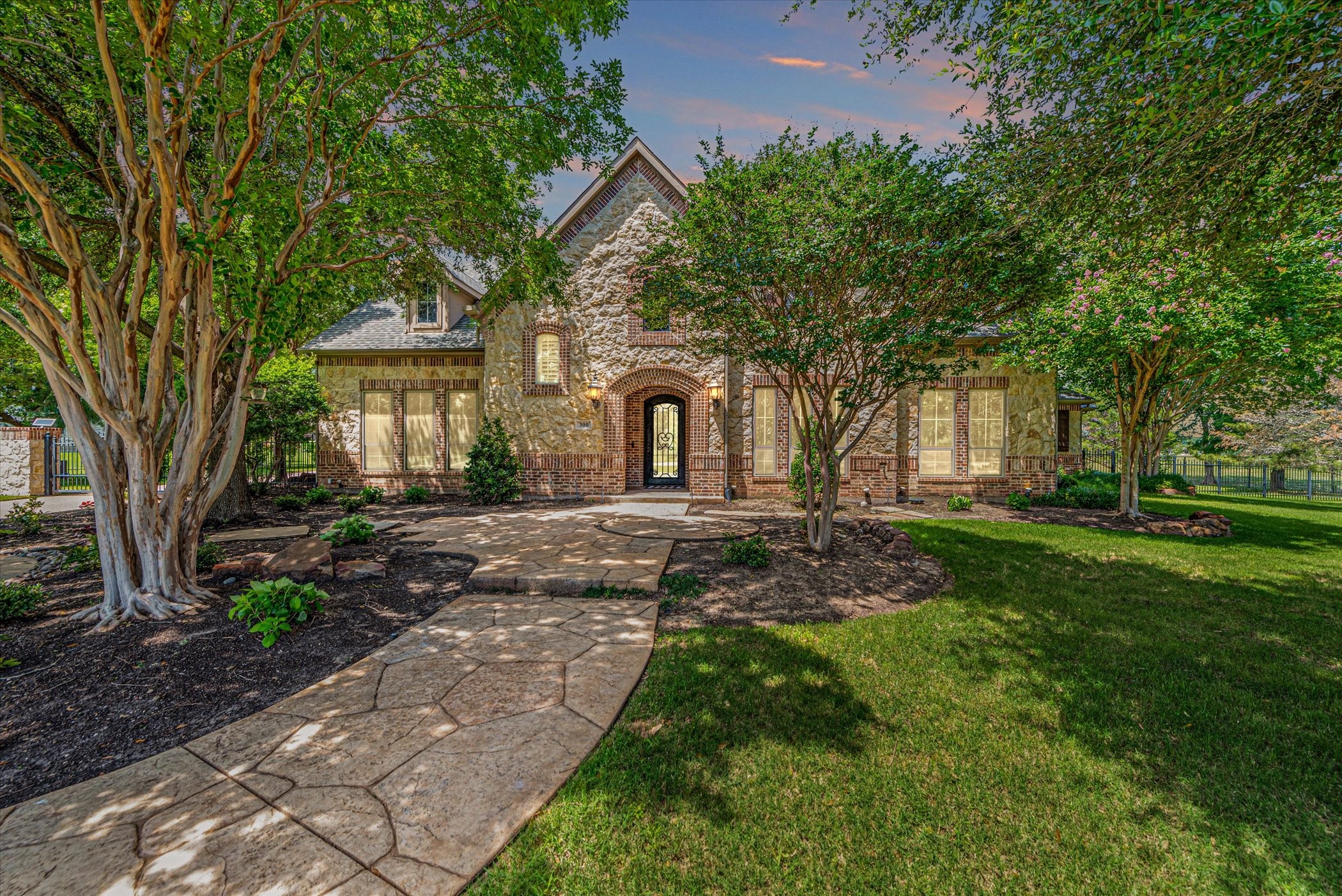 300 Clariden Ranch Road