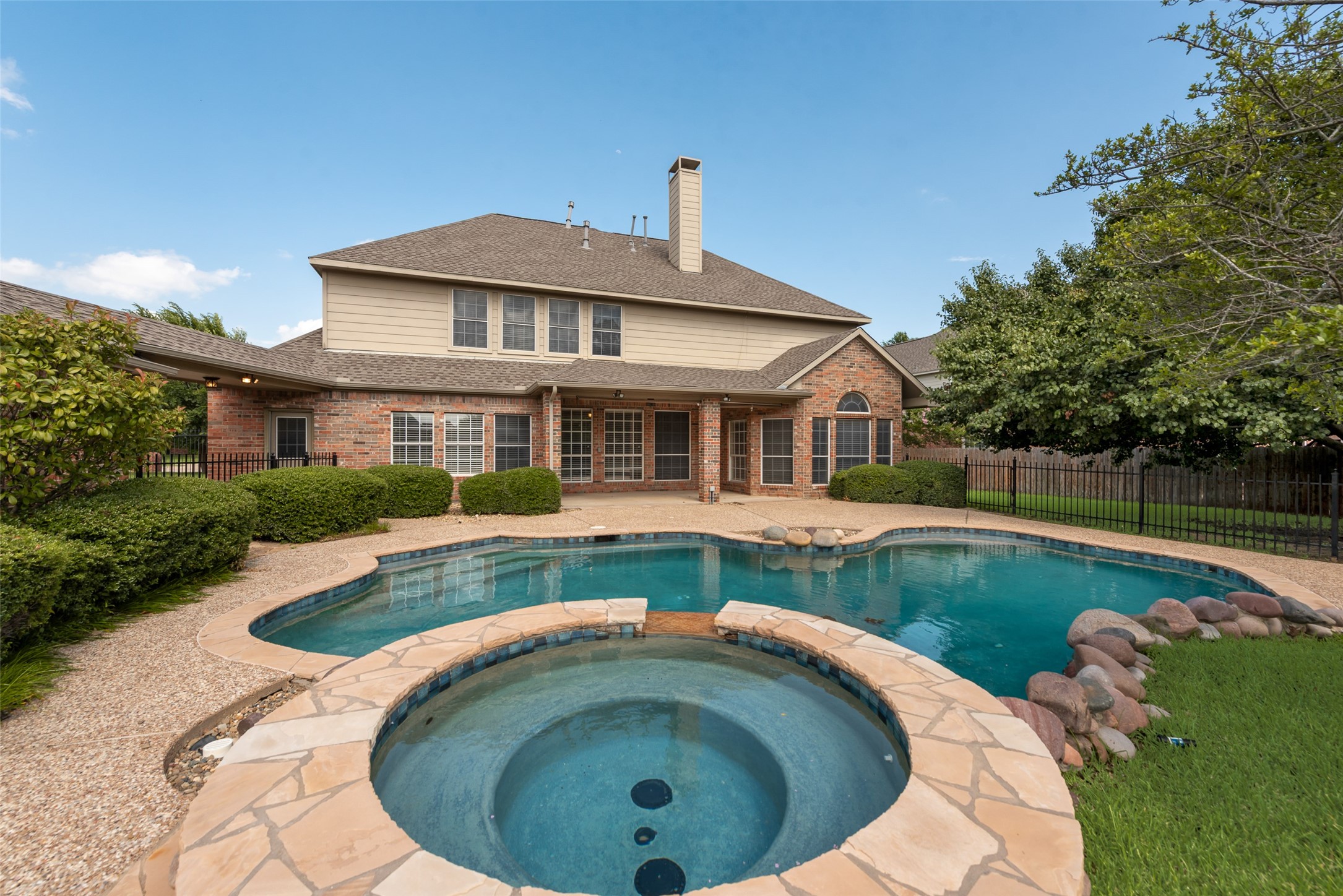 402 Thistle Court