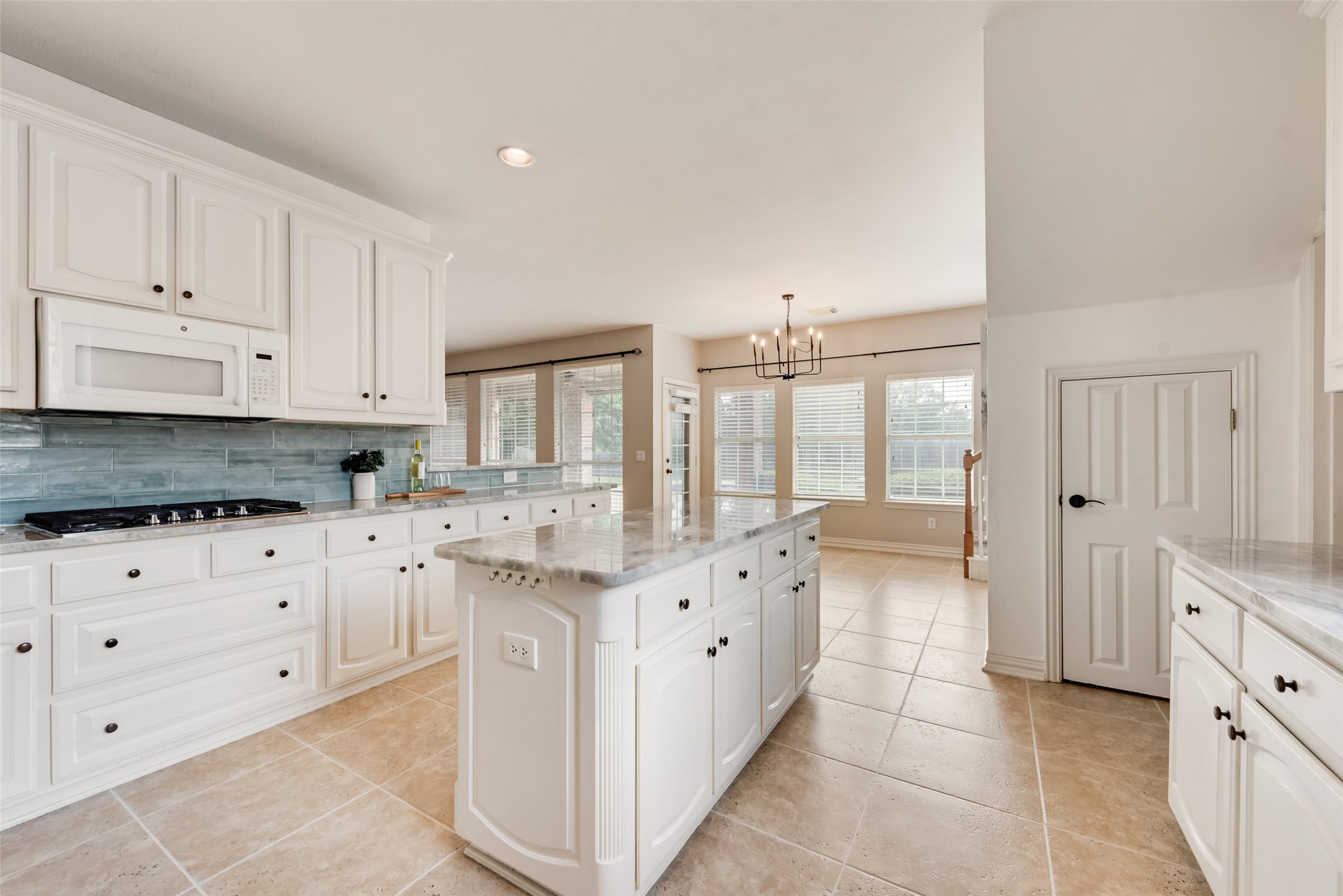 402 Thistle Court