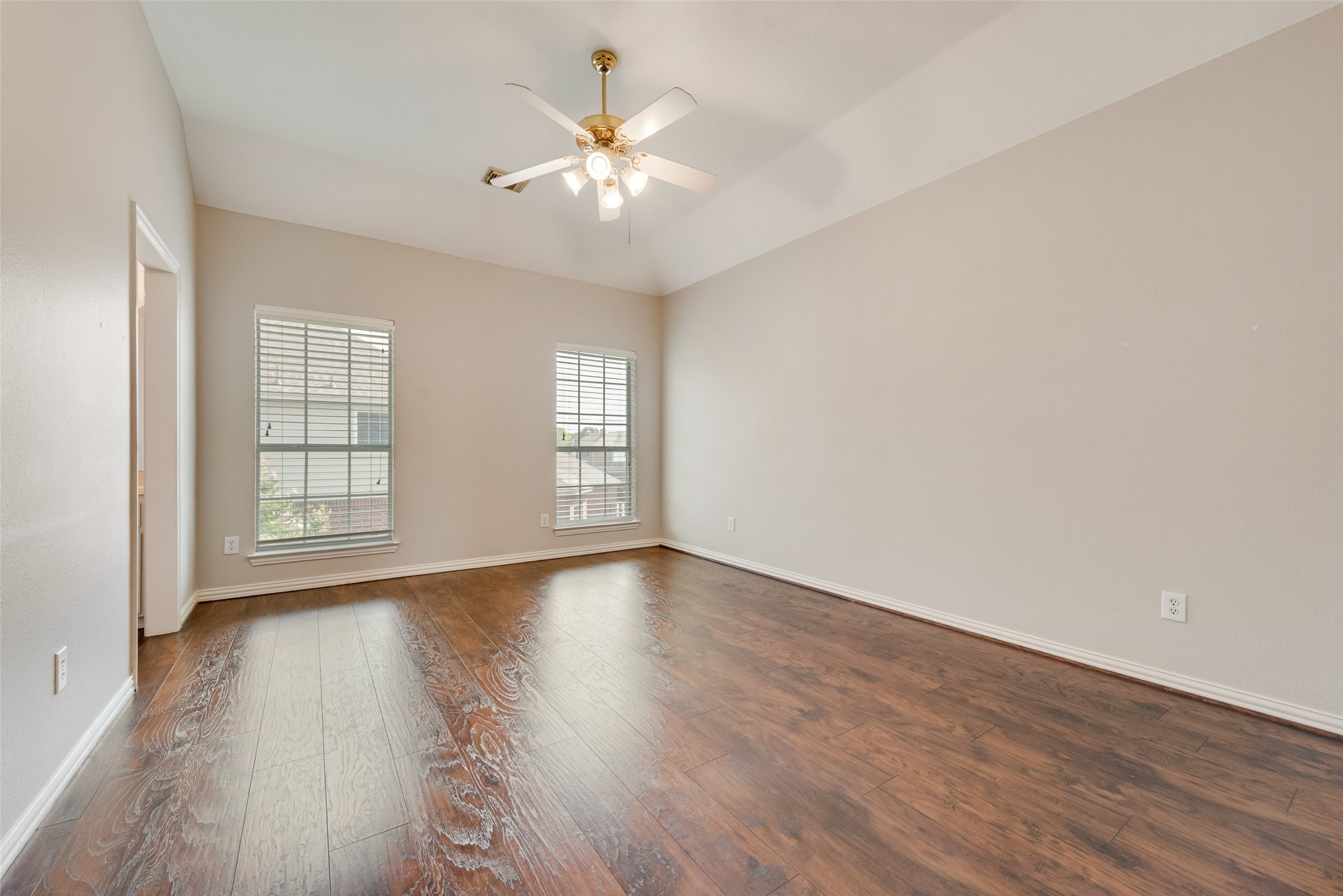 402 Thistle Court