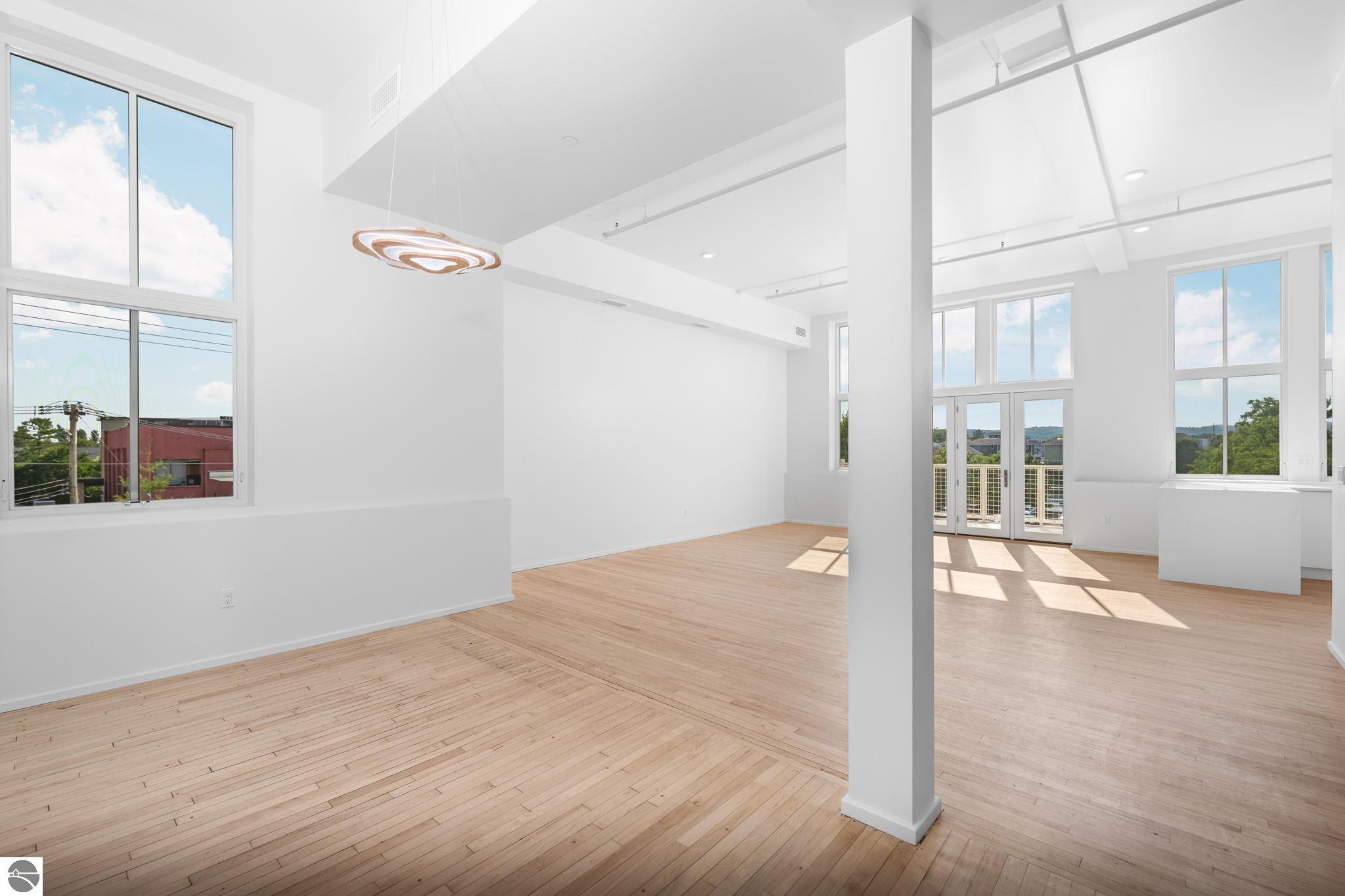 412 Webster Street # 2B