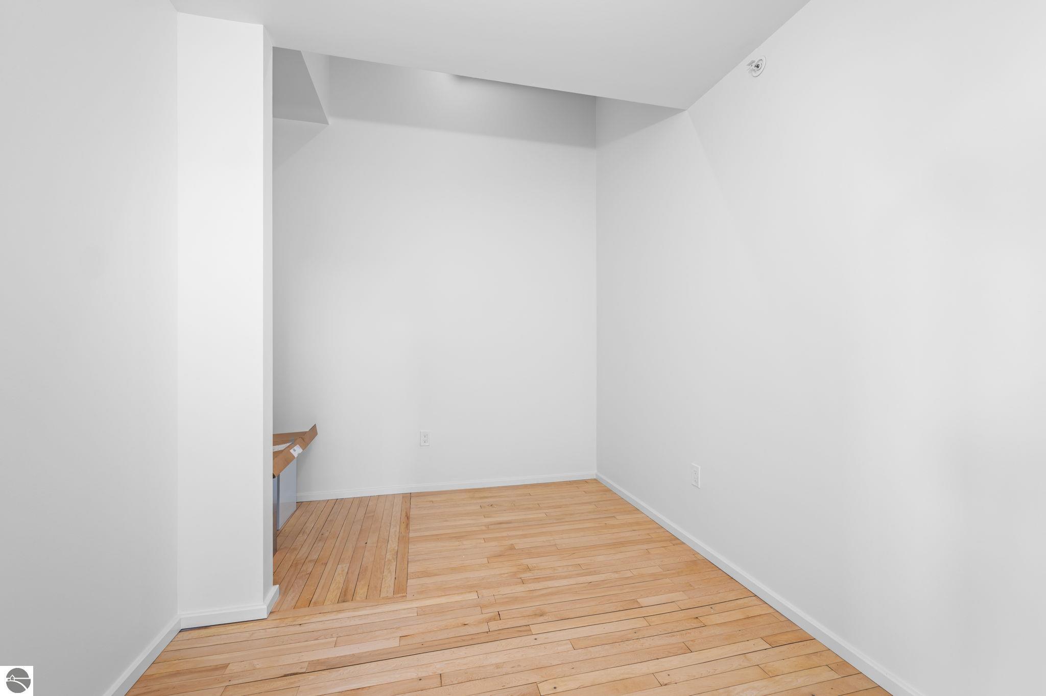 412 Webster Street # 2B