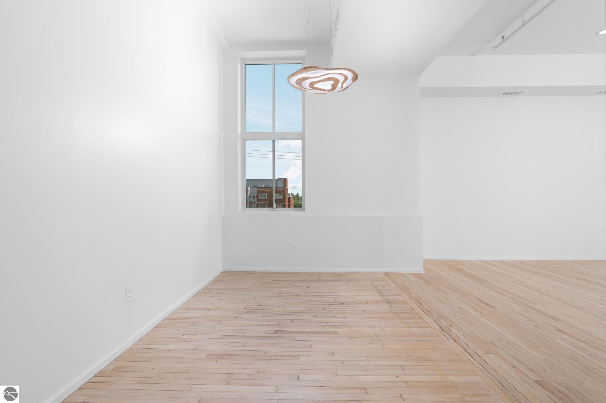 412 Webster Street # 2B