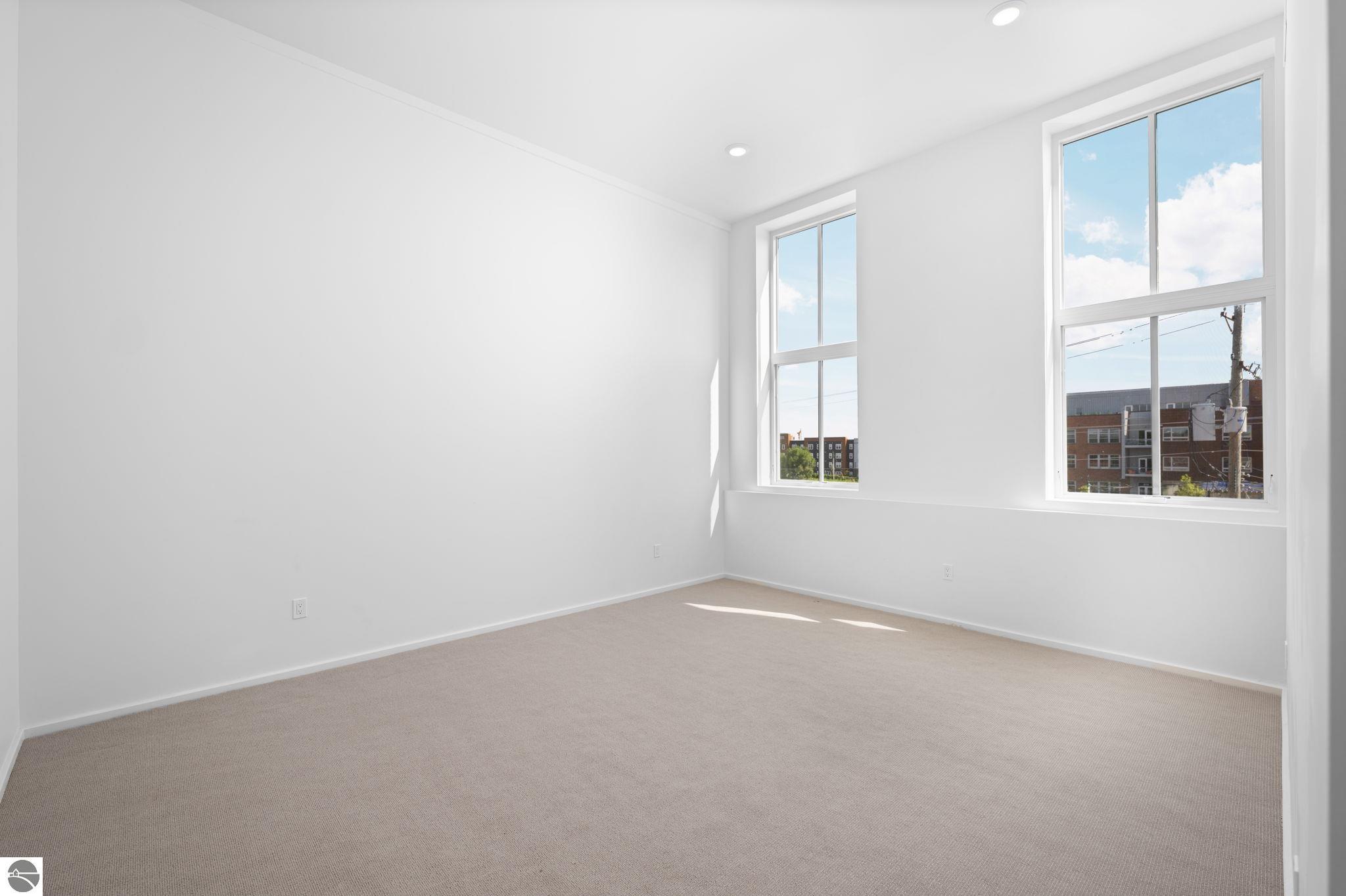 412 Webster Street # 2B