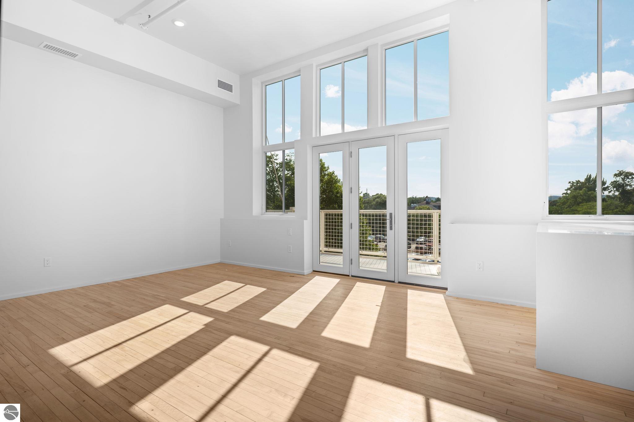 412 Webster Street # 2B