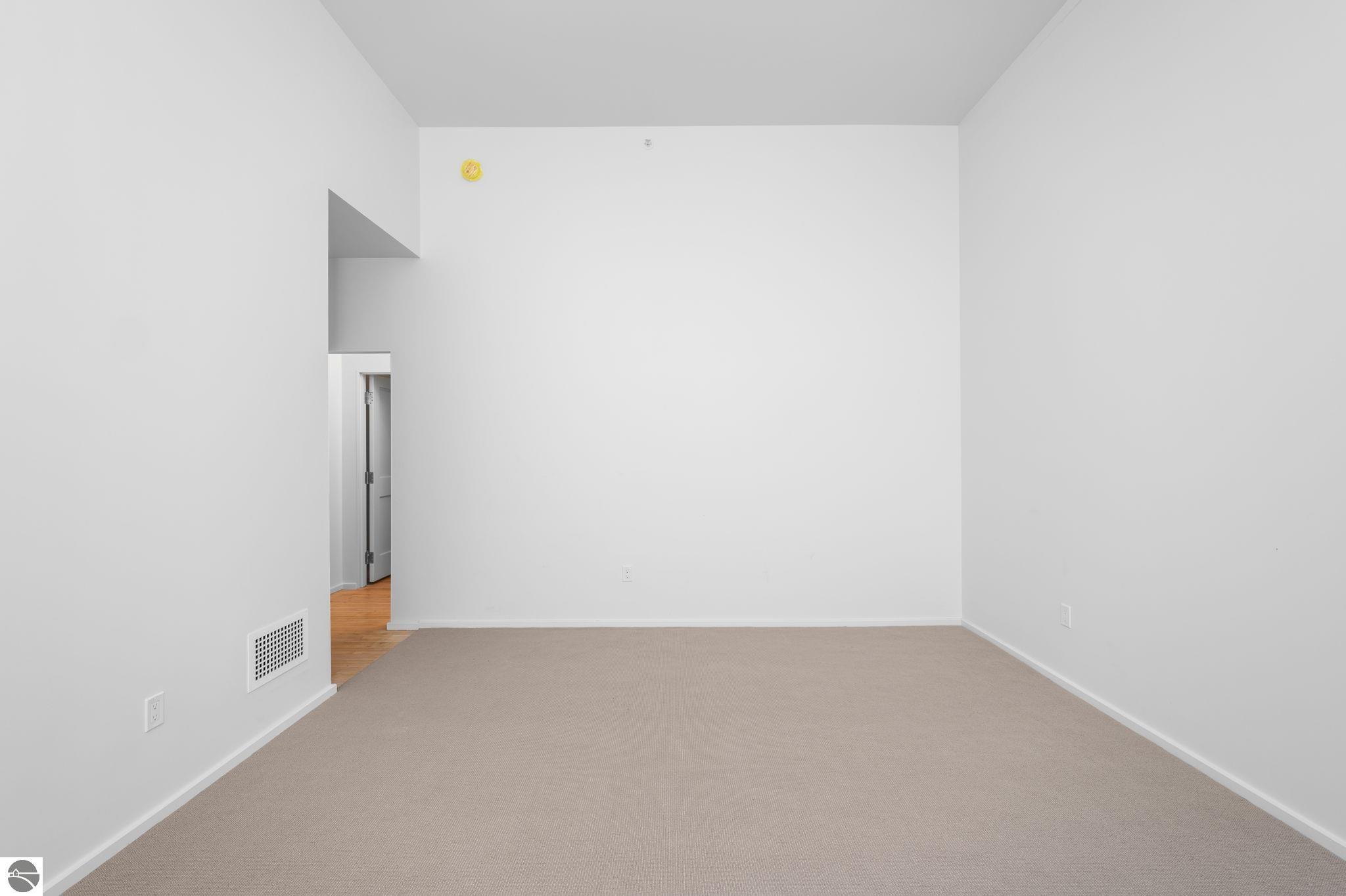 412 Webster Street # 2B