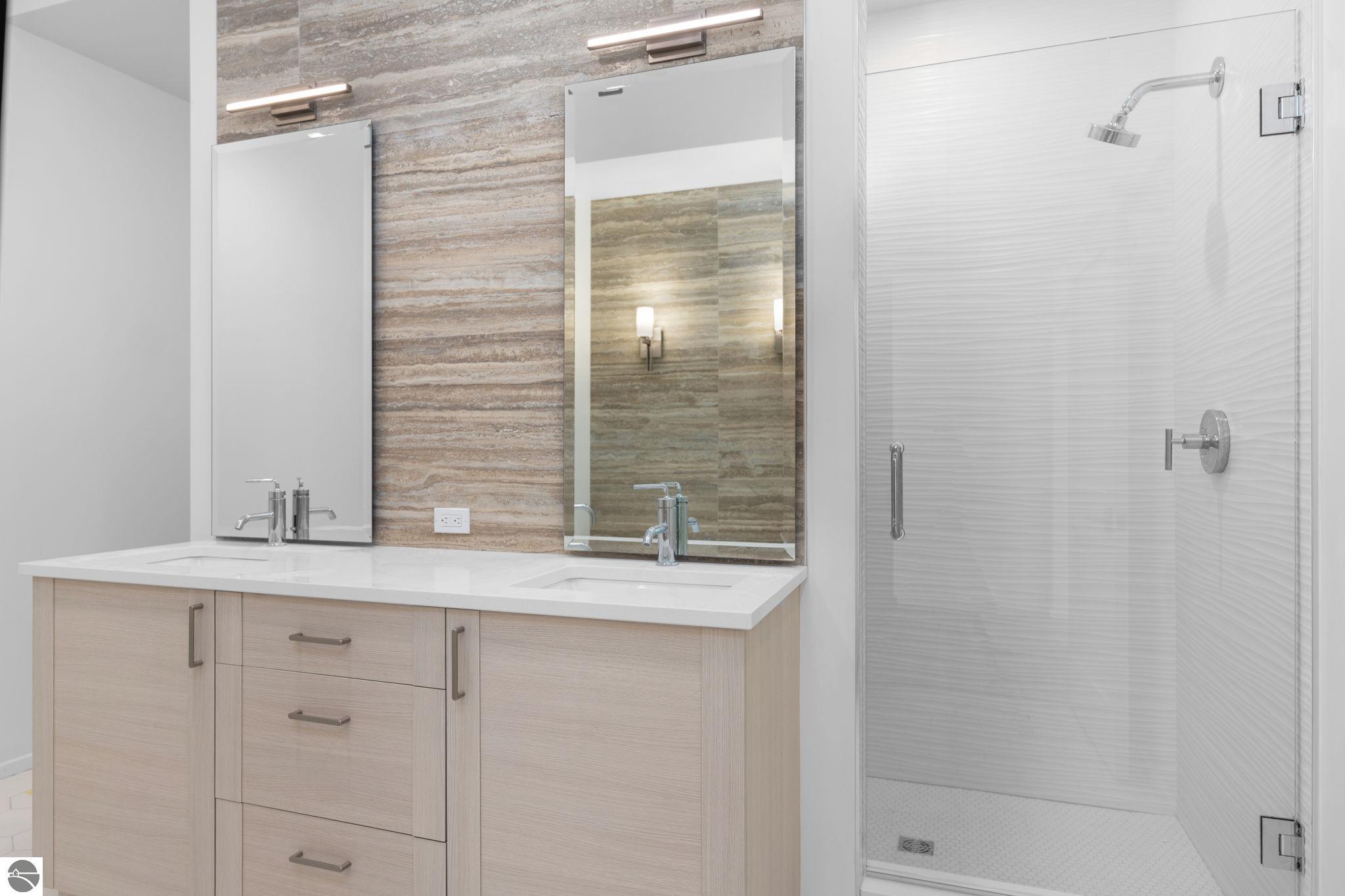 412 Webster Street # 2B