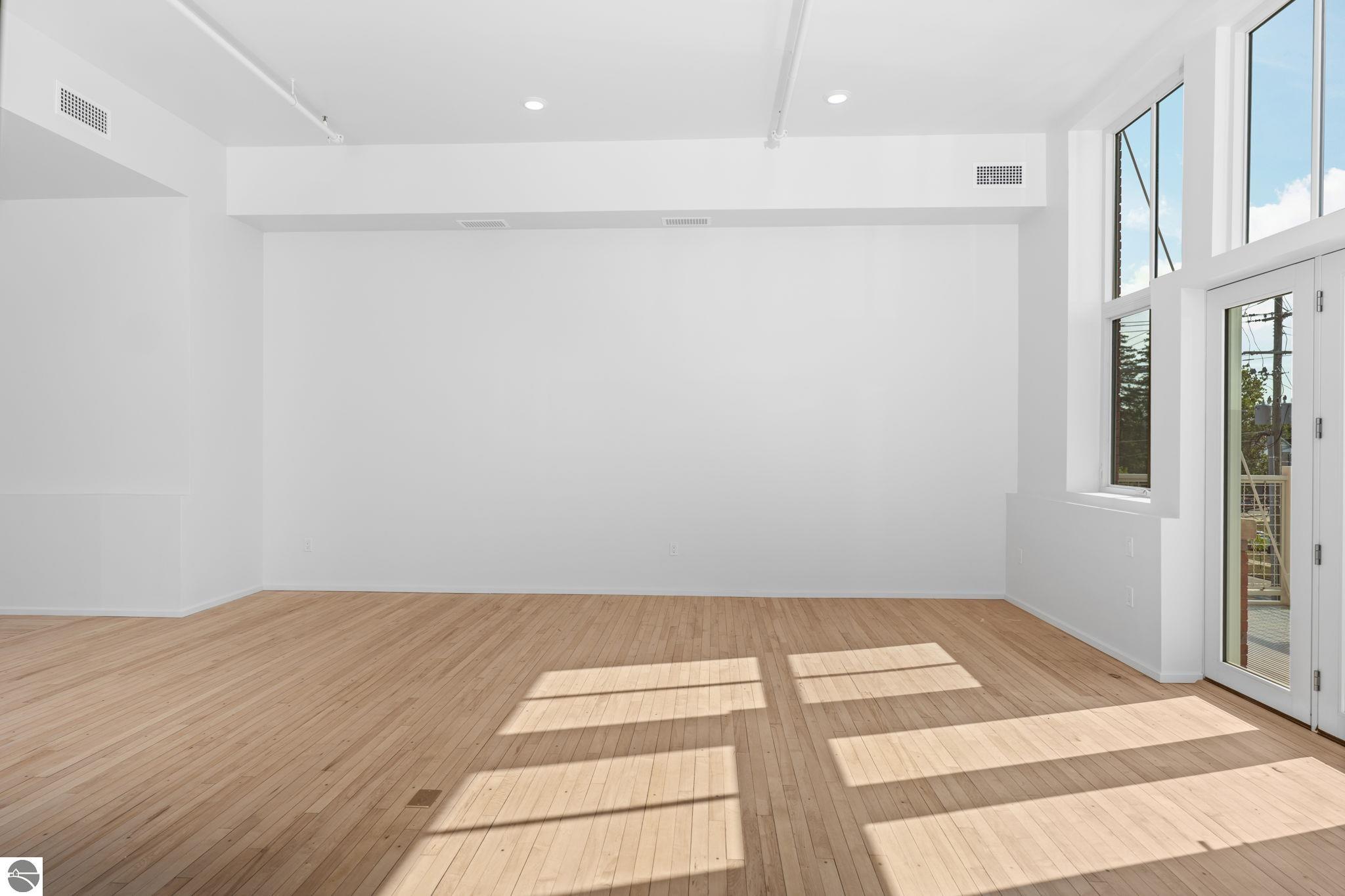 412 Webster Street # 2B