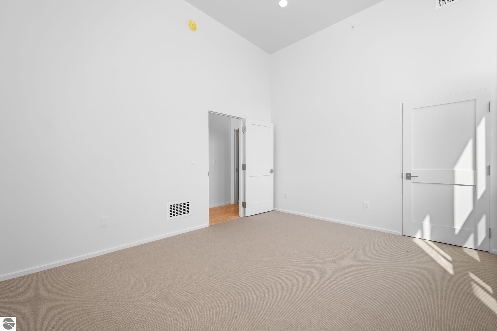 412 Webster Street # 2B